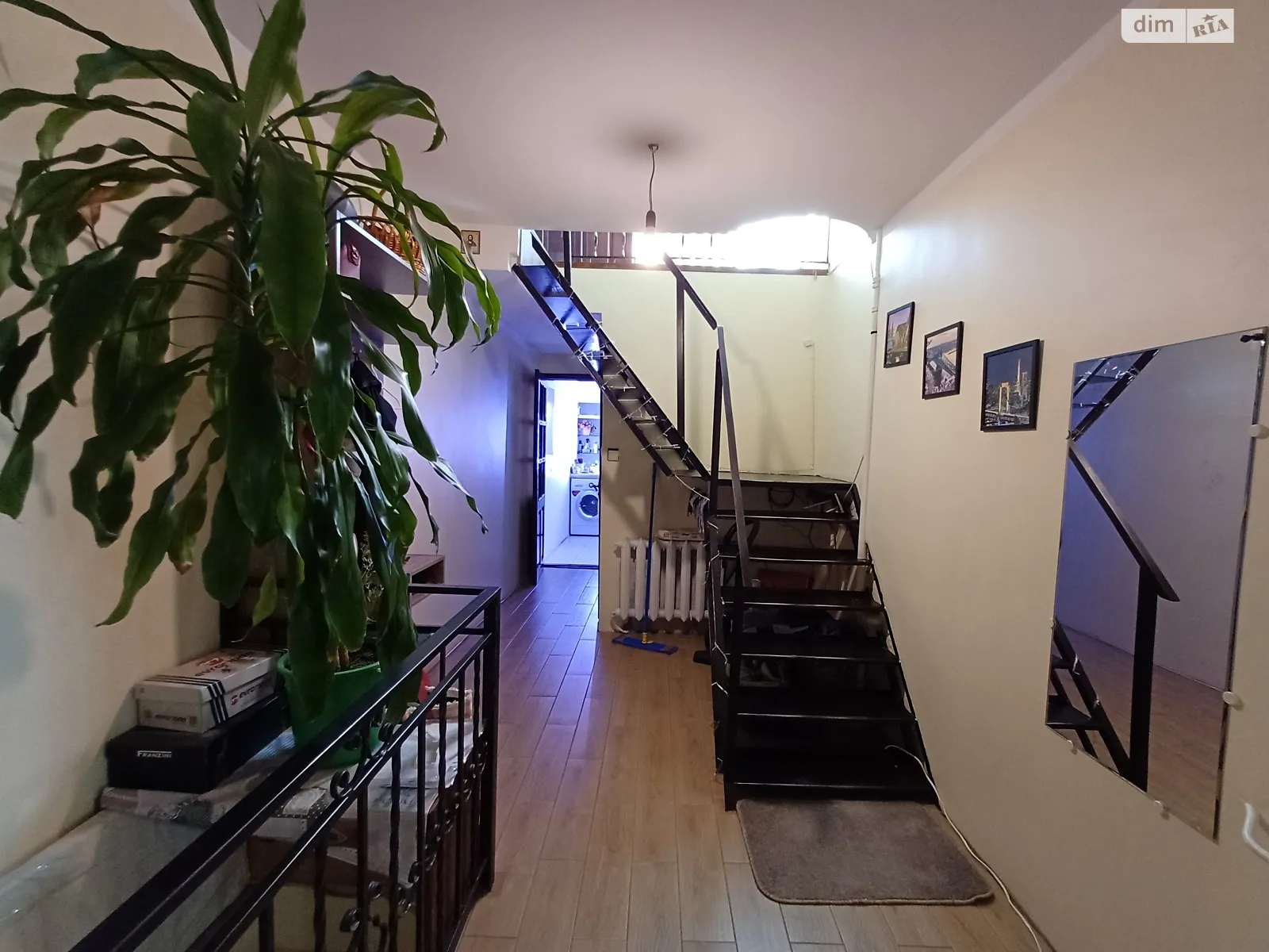 Продается 3-комнатная квартира 93.7 кв. м в Одессе, ул. Поселковая - фото 1