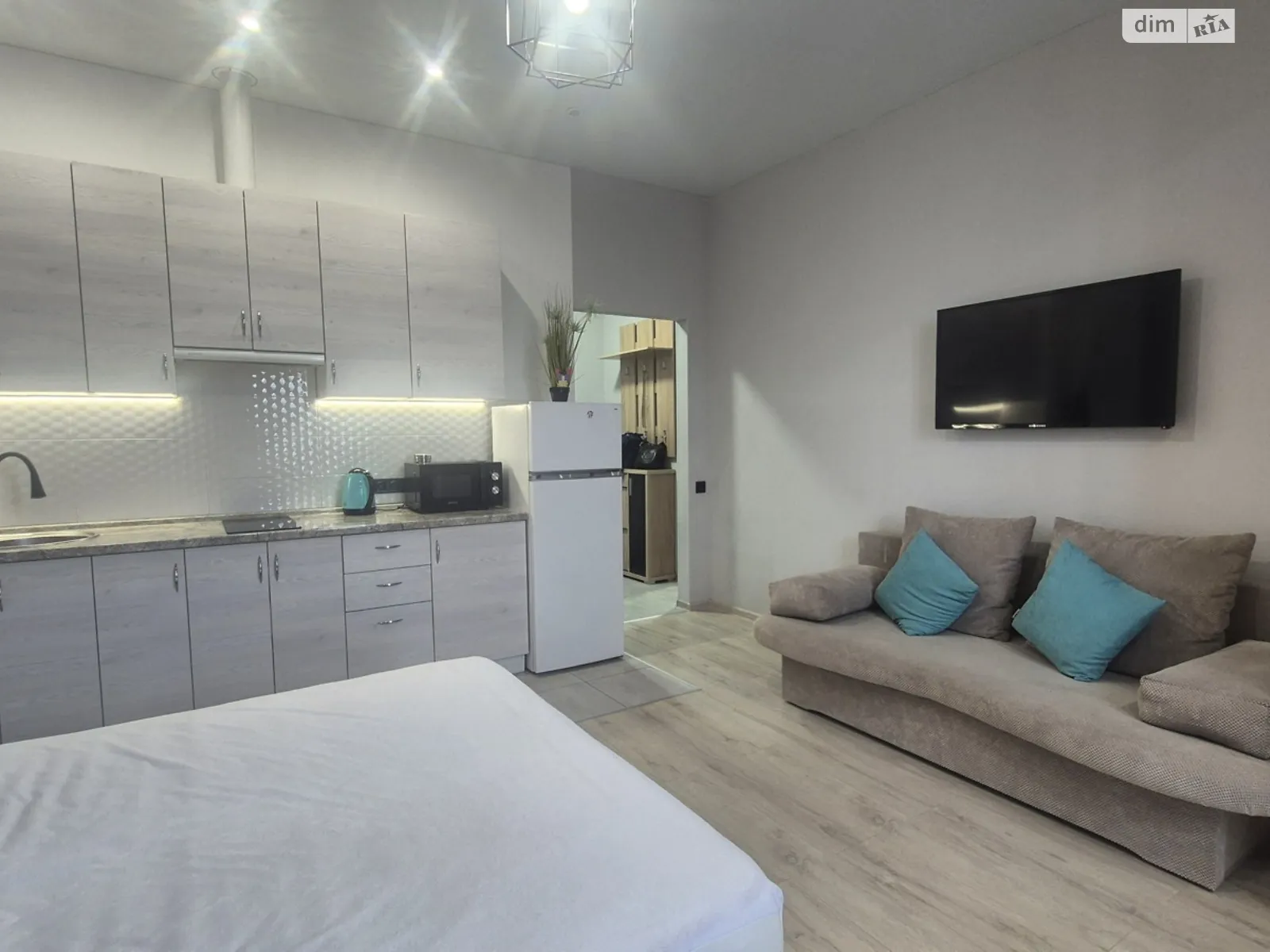 Здається в оренду 1-кімнатна квартира 35 кв. м у Одесі, вул. Дача Ковалевського, 121 - фото 1