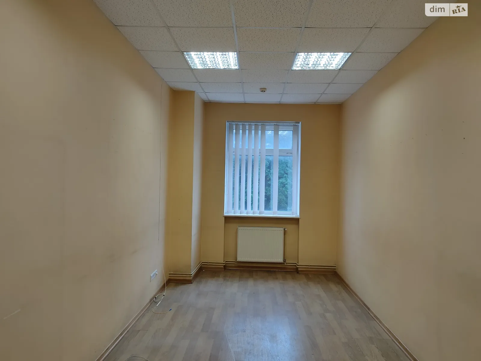 Сдается в аренду офис 18 кв. м в бизнес-центре, цена: 4140 грн - фото 1