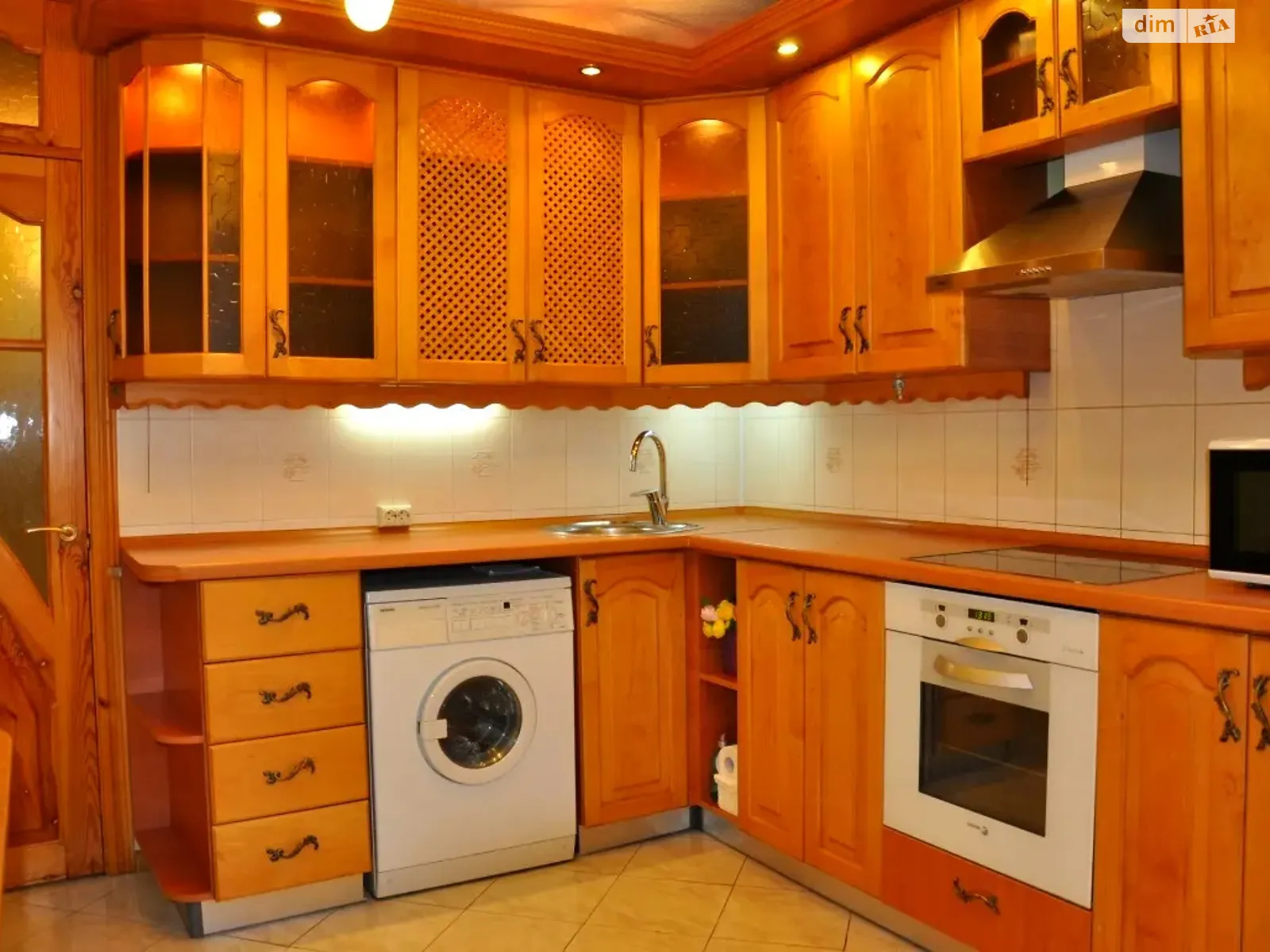 Продается 2-комнатная квартира 50 кв. м в Киеве, ул. Зои Гайдай, 12/10 - фото 1