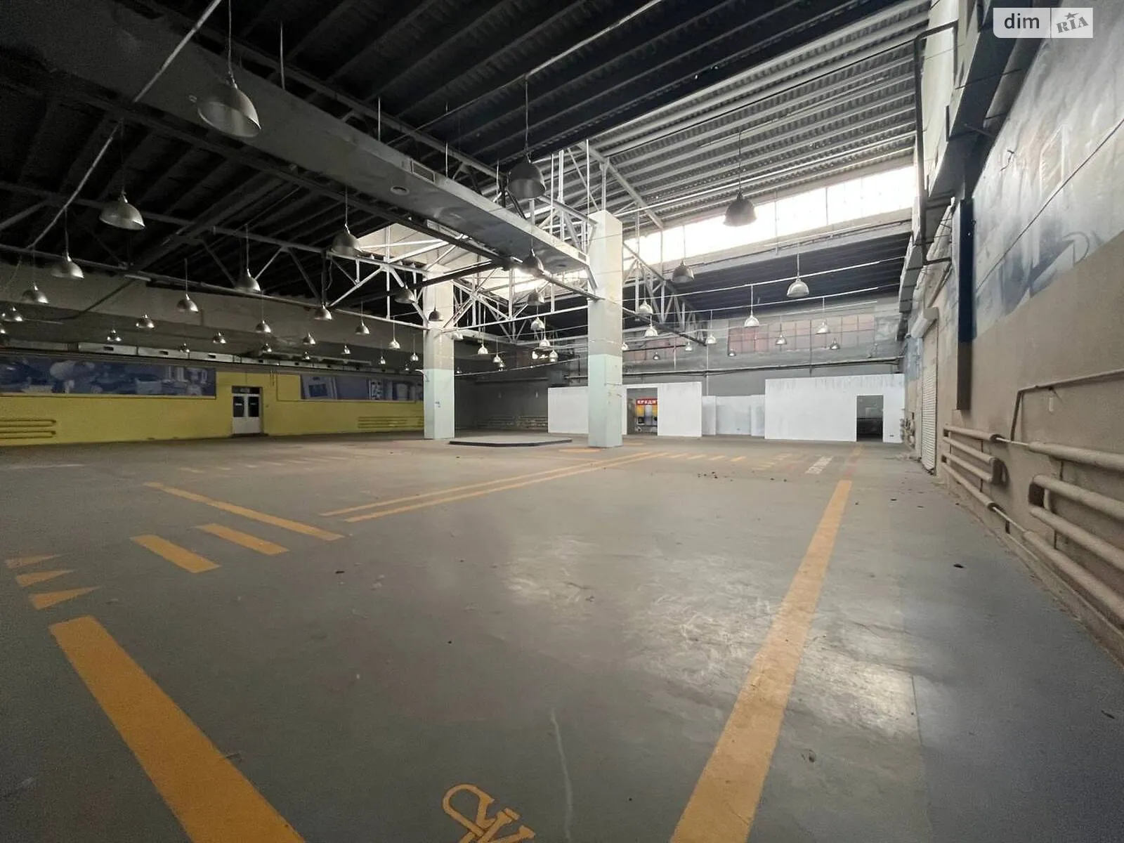 Здається в оренду об'єкт сфери послуг 935 кв. м в 1-поверховій будівлі, цена: 112000 грн - фото 1