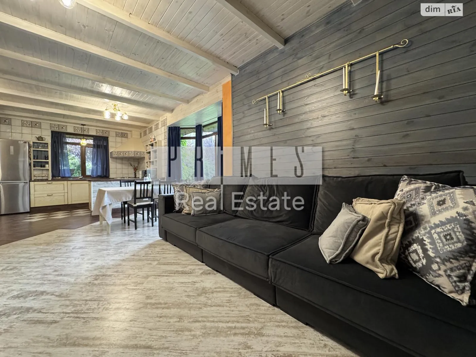 Сдается в аренду дом на 2 этажа 200 кв. м с гаражом, цена: 1600 $ - фото 1