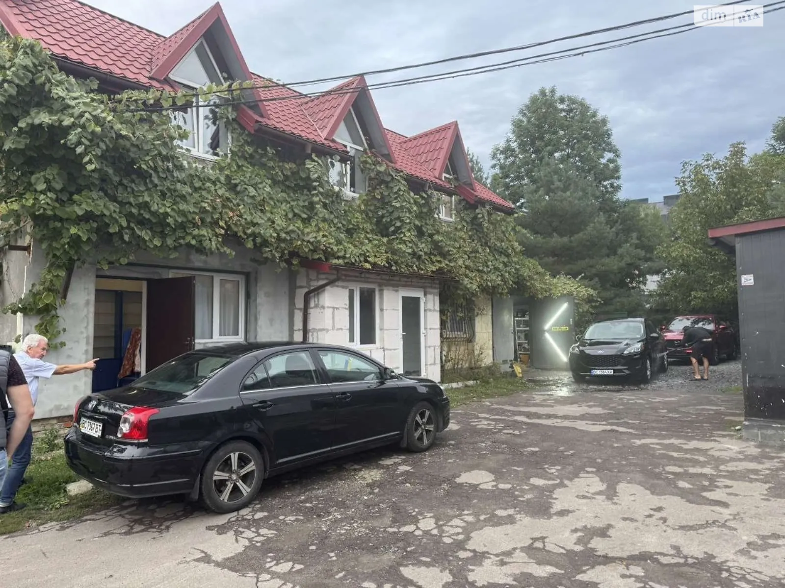 Здається в оренду приміщення вільного призначення 110 кв. м в 2-поверховій будівлі, цена: 980 $ - фото 1