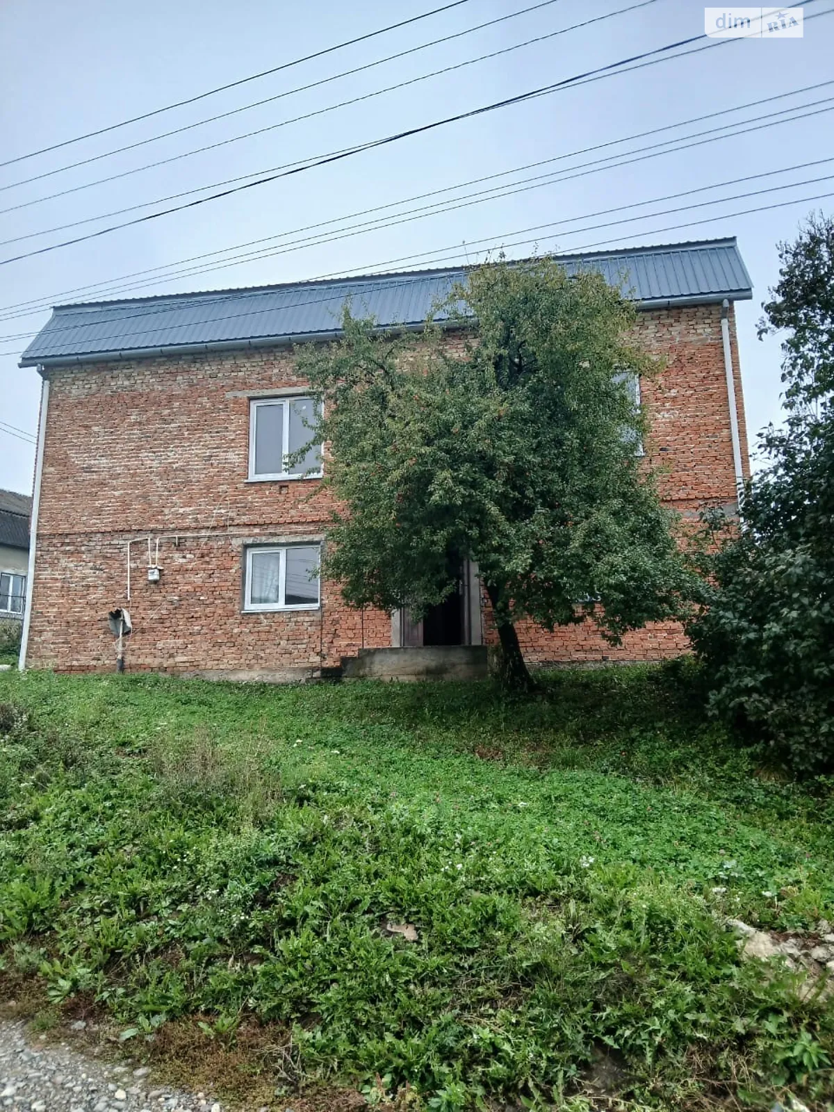 Продается дом на 2 этажа 214 кв. м с бассейном, цена: 52000 € - фото 1