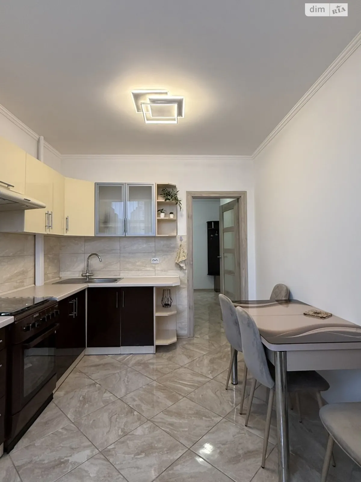 Здається в оренду 2-кімнатна квартира 65 кв. м у Івано-Франківську, вул. Галицька, 118В - фото 1