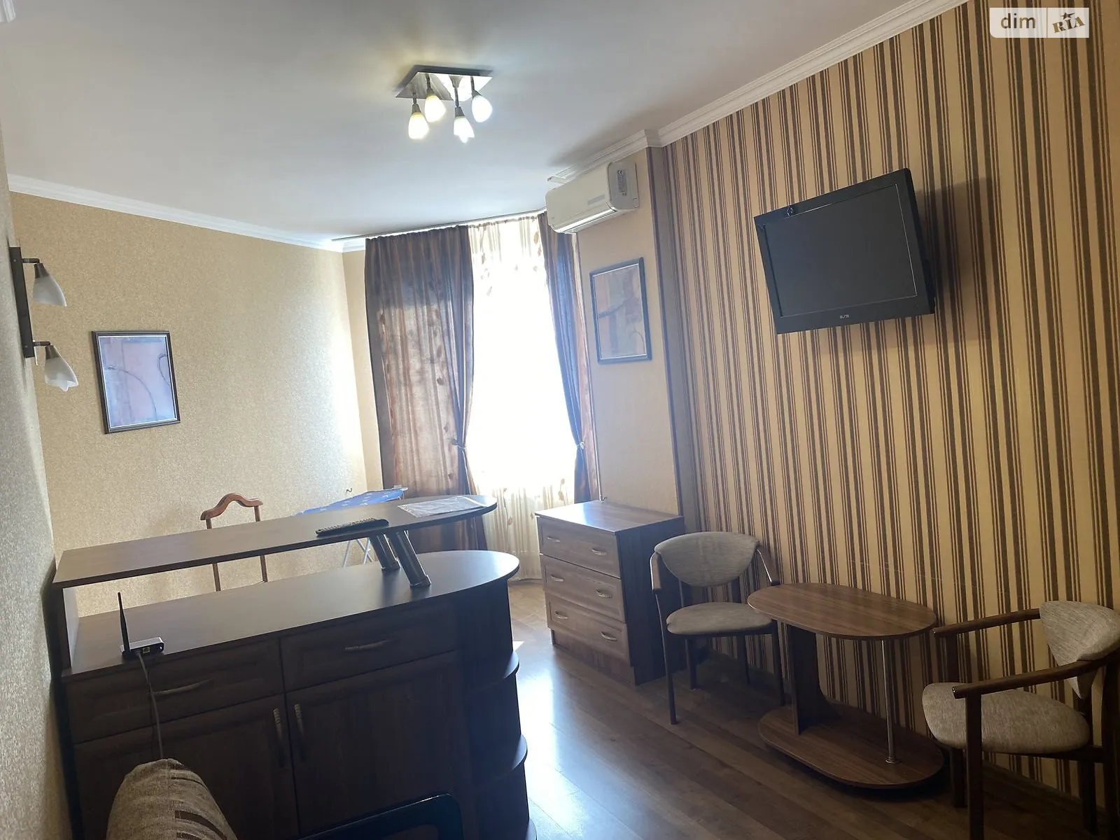 Сдается в аренду 1-комнатная квартира 60 кв. м в Одессе, ул. Среднефонтанская, 19А - фото 1