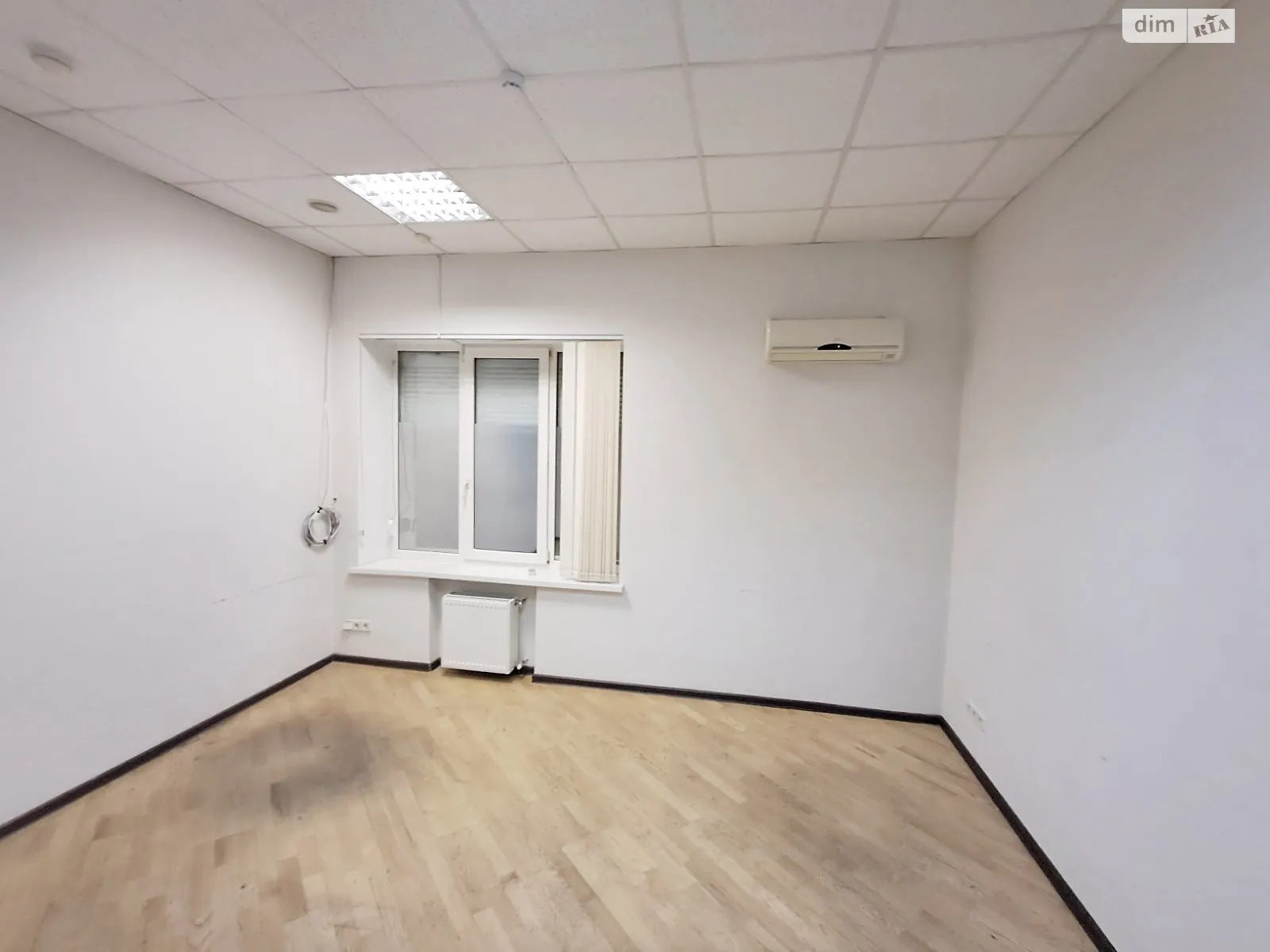 Сдается в аренду помещения свободного назначения 77.5 кв. м в 9-этажном здании, цена: 33015 грн - фото 1