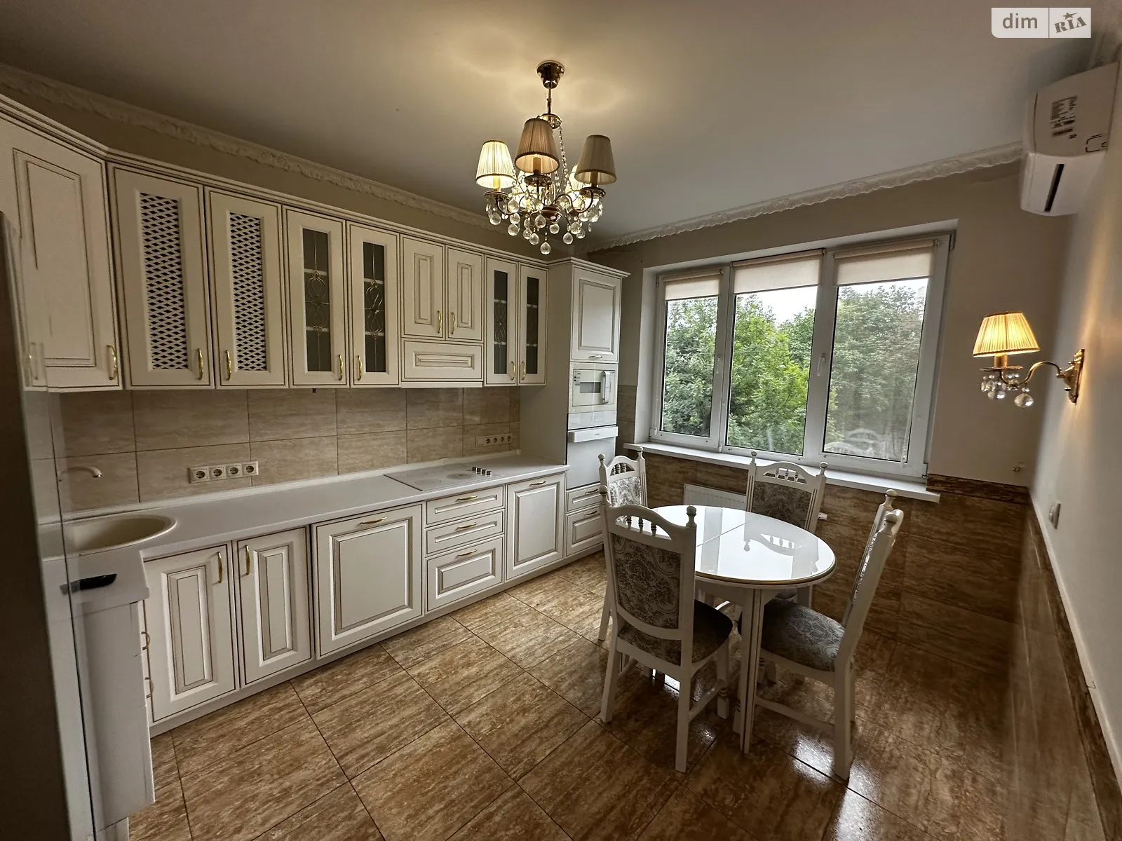 Продається 2-кімнатна квартира 61.7 кв. м у Києві, вул. Феодосійська, 1А - фото 1