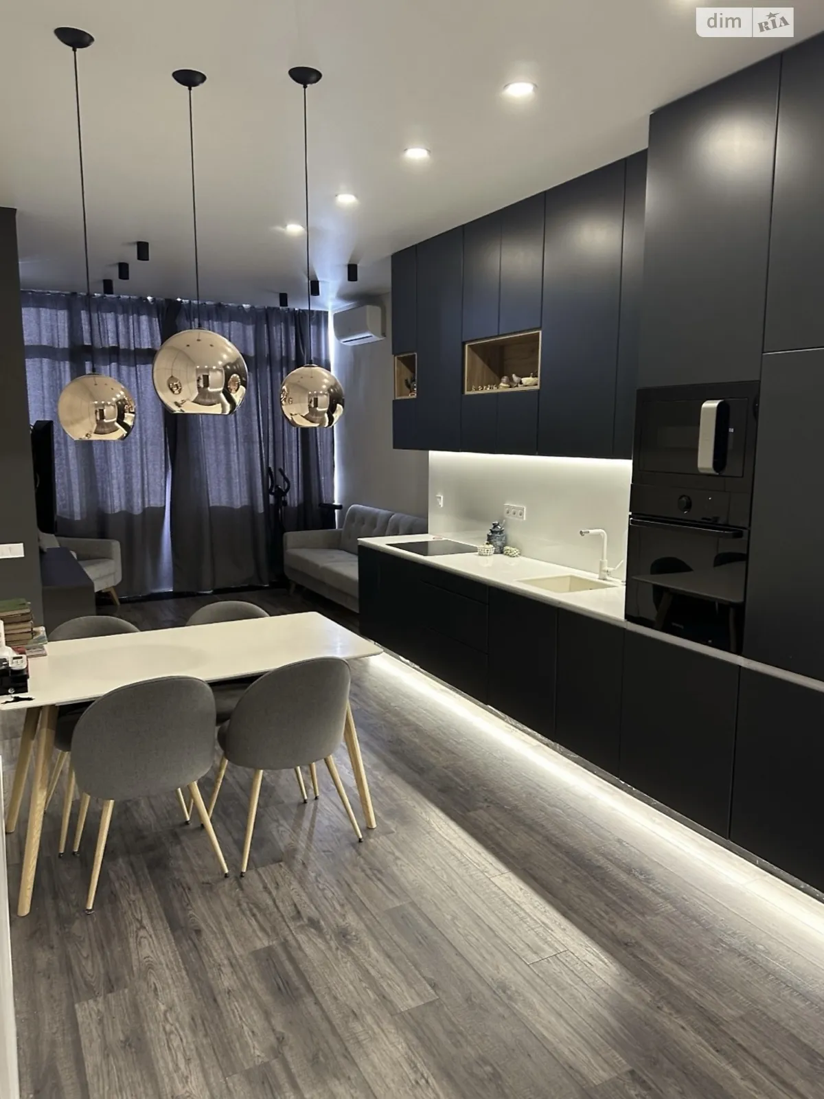 Продается 3-комнатная квартира 70 кв. м в Харькове, ул. Клочковская, 46 - фото 1