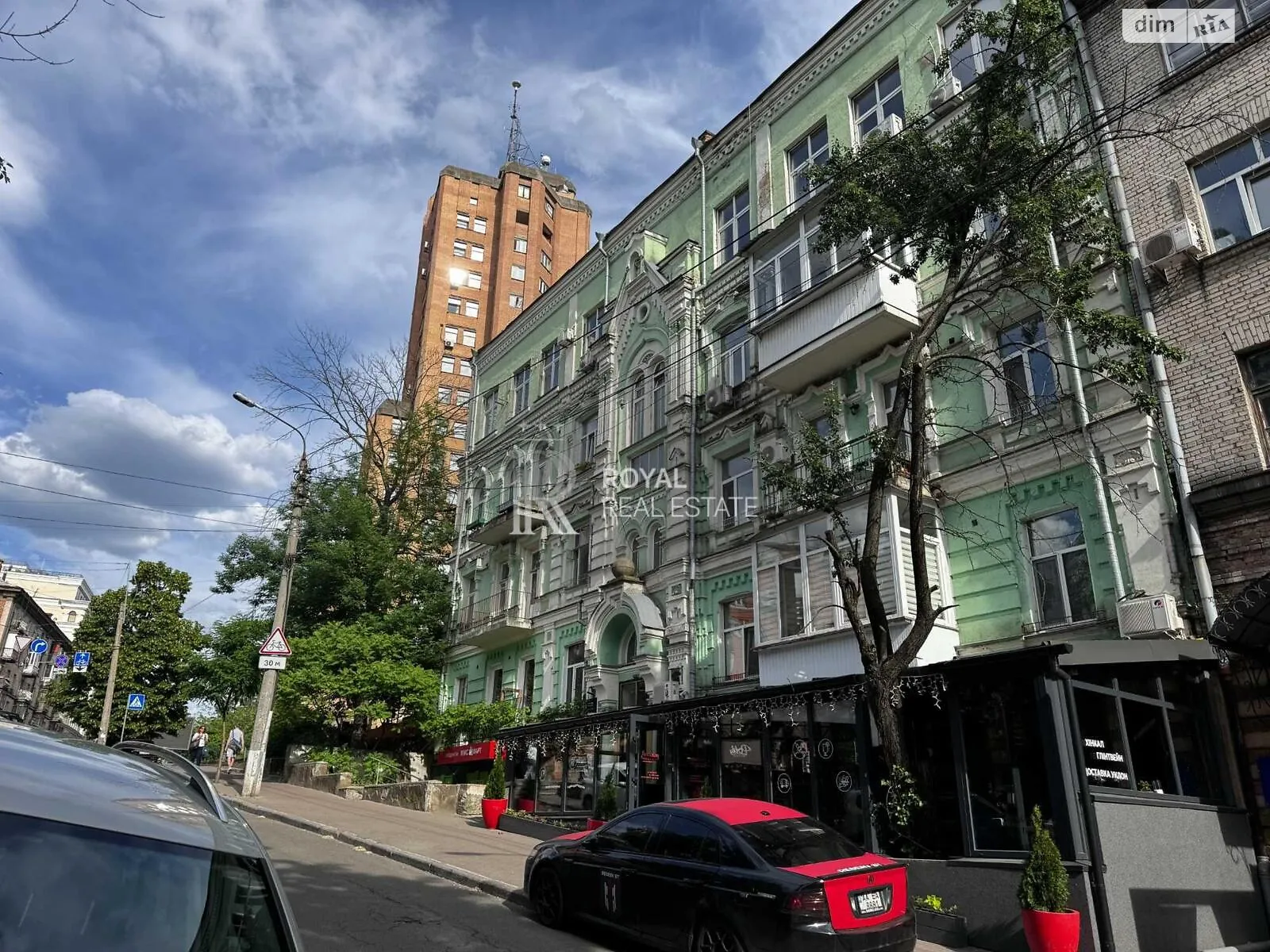Сдается в аренду офис 280 кв. м в бизнес-центре, цена: 2500 $ - фото 1