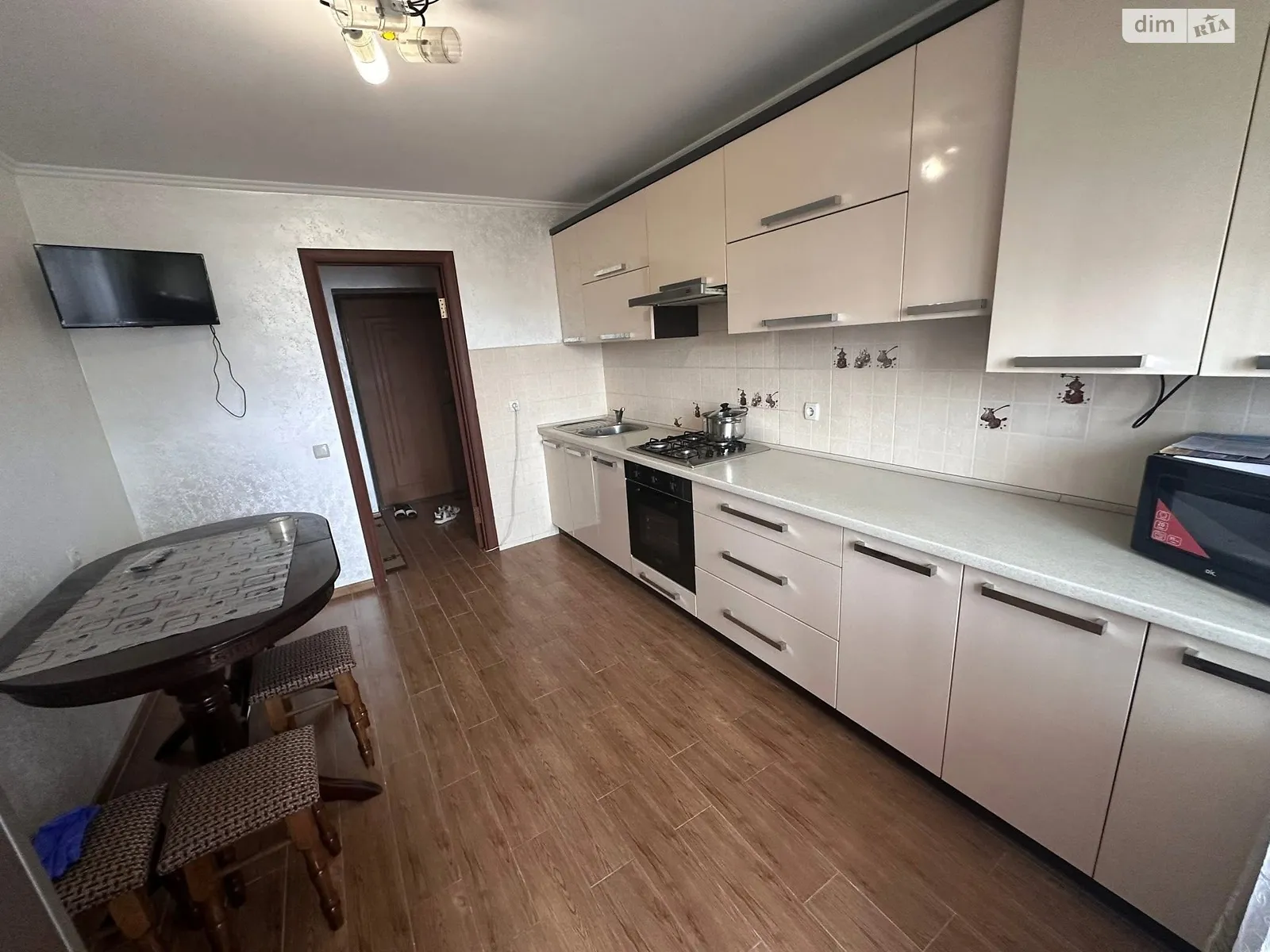 1-комнатная квартира 43 кв. м в Тернополе, ул. Протасевича, 2 - фото 1