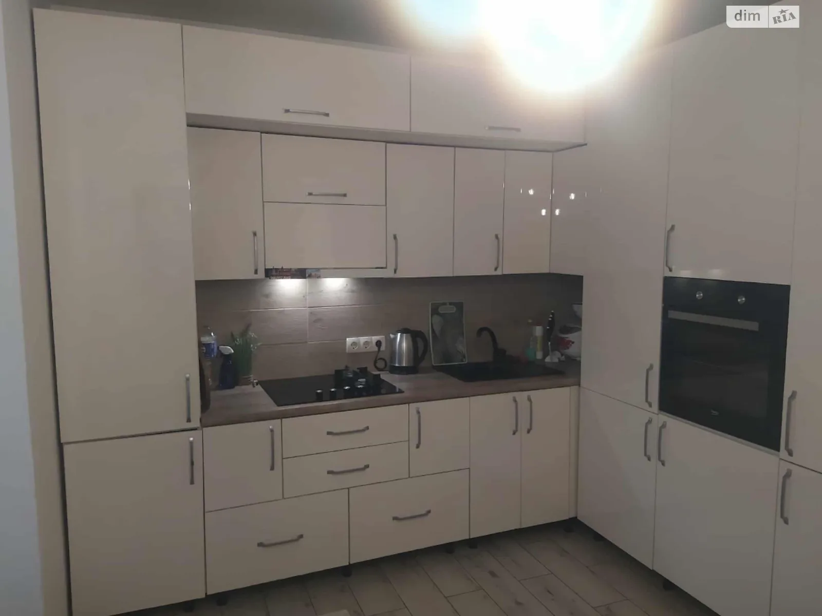 1-комнатная квартира 46 кв. м в Луцке, ул. Зацепы - фото 1
