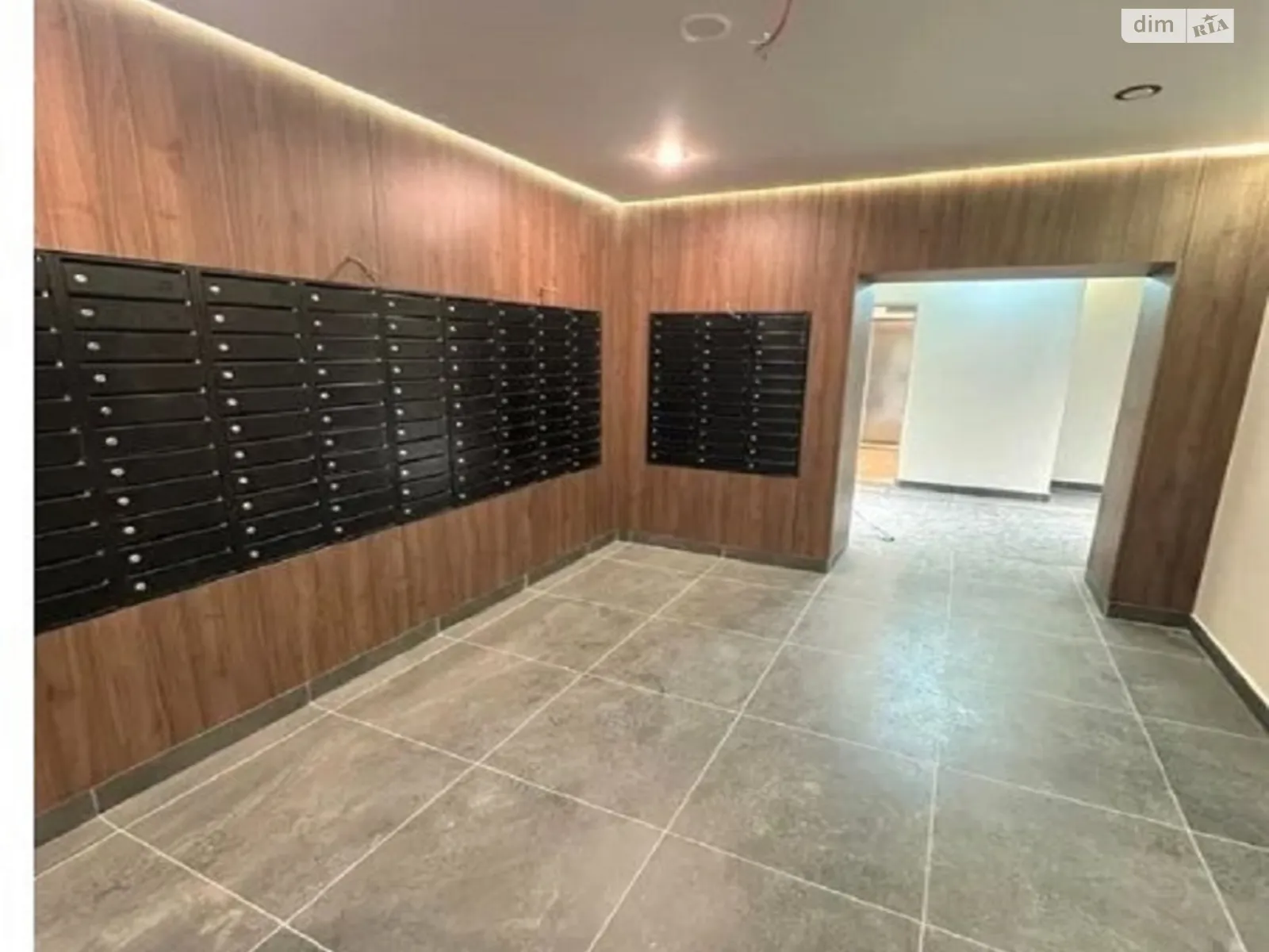Продается 1-комнатная квартира 37 кв. м в Киеве, ул. Бориса Гмыри, 20 - фото 1