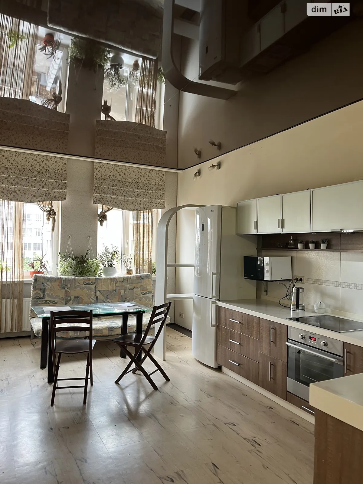 Сдается в аренду 1-комнатная квартира 51 кв. м в Одессе, ул. Базарная, 5/2 - фото 1