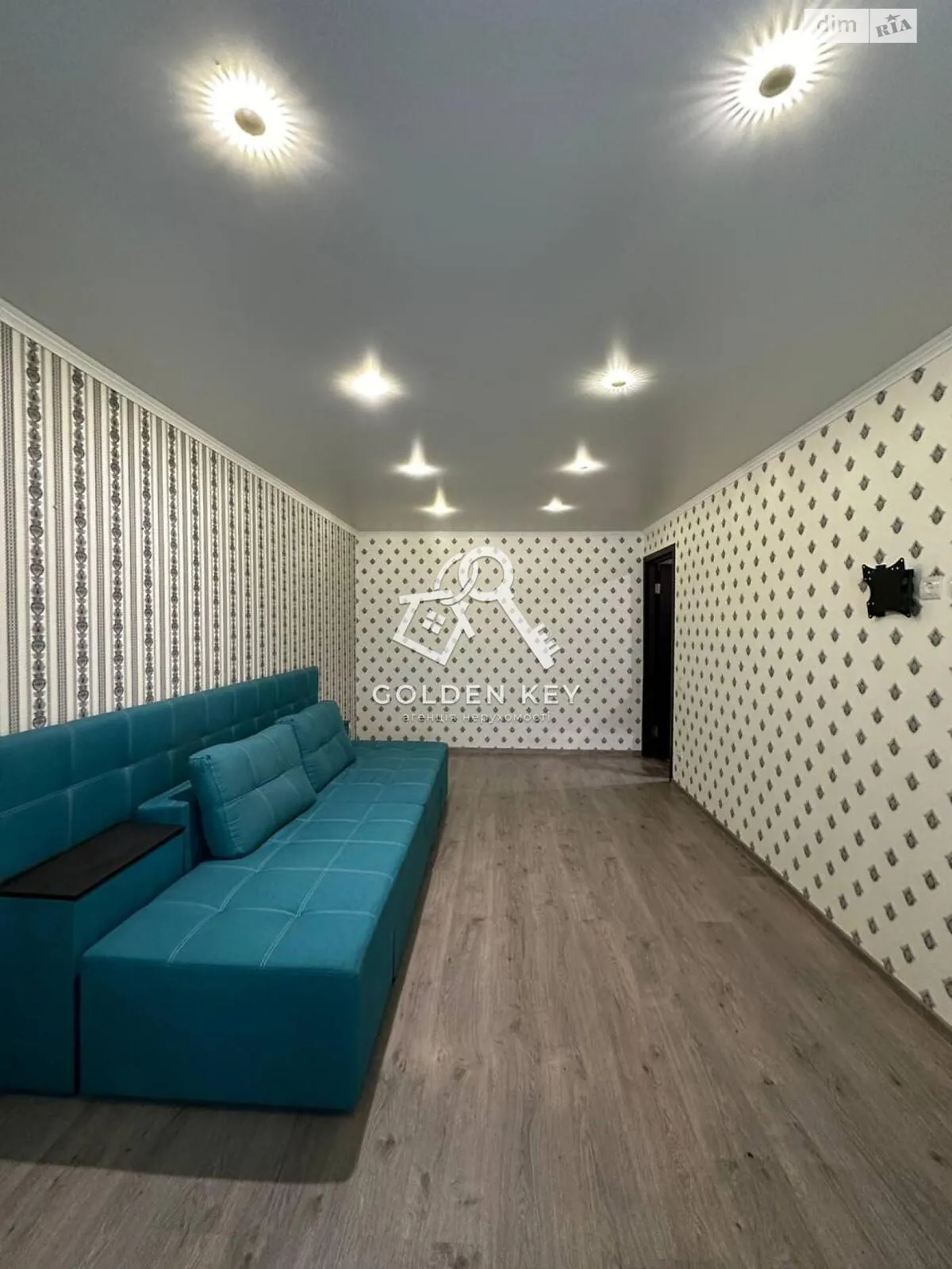 Продается 2-комнатная квартира 43.3 кв. м в Кривом Роге, цена: 24500 $ - фото 1