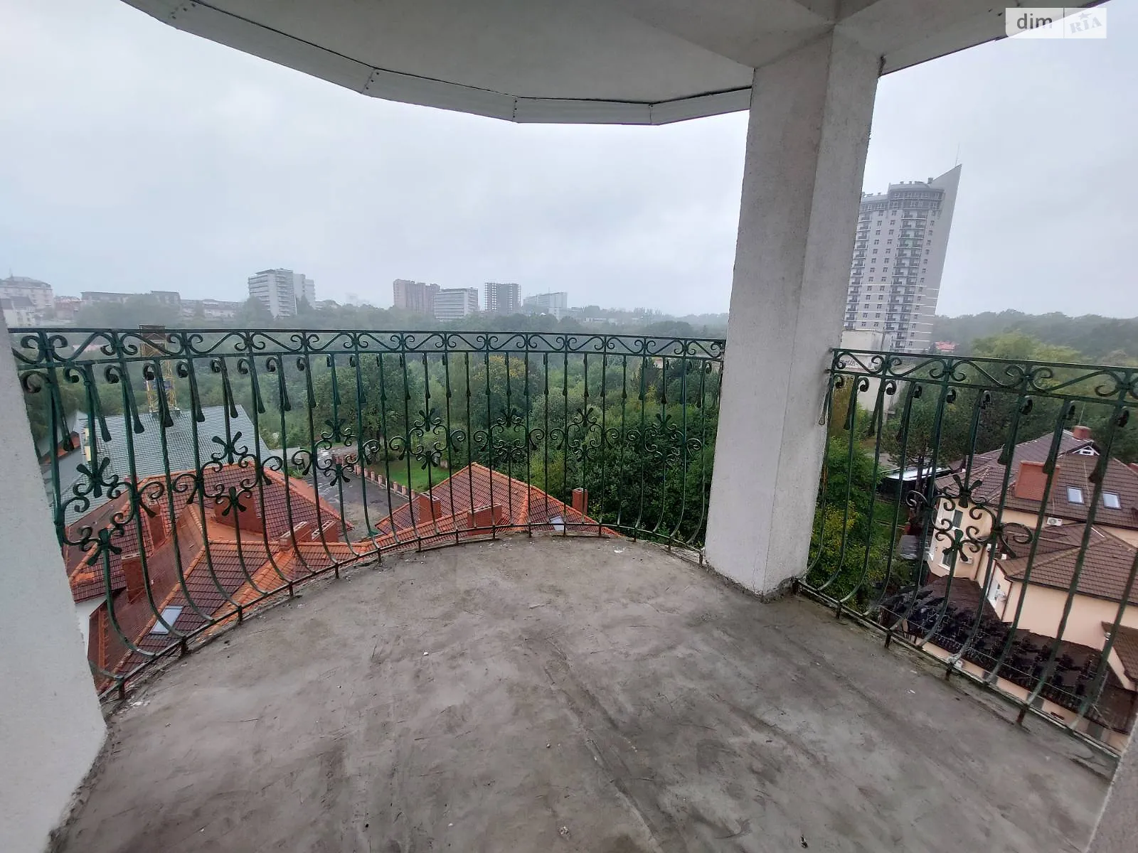 Продається 2-кімнатна квартира 124.1 кв. м у Трускавці, вул. Бориславська, 49 - фото 1