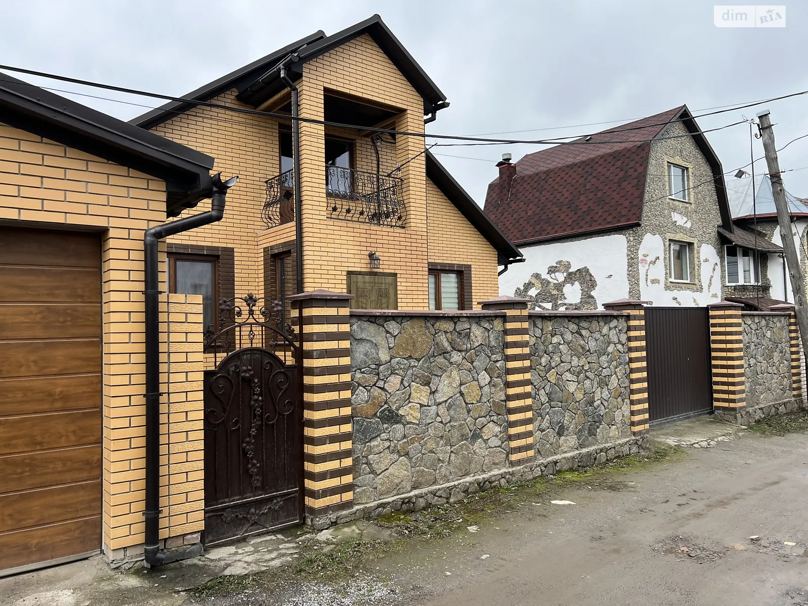 Продается дом на 2 этажа 150 кв. м с террасой, цена: 195000 $ - фото 1