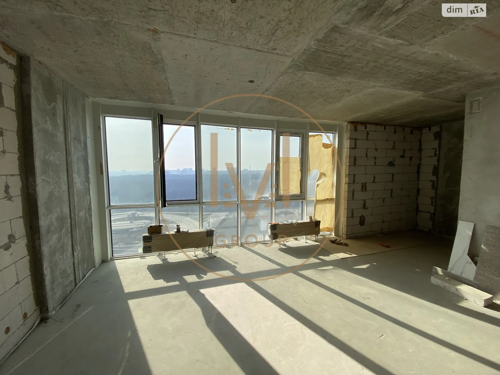 Продається 1-кімнатна квартира 69.3 кв. м у Києві, вул. Михайла Бойчука, 41Б - фото 1