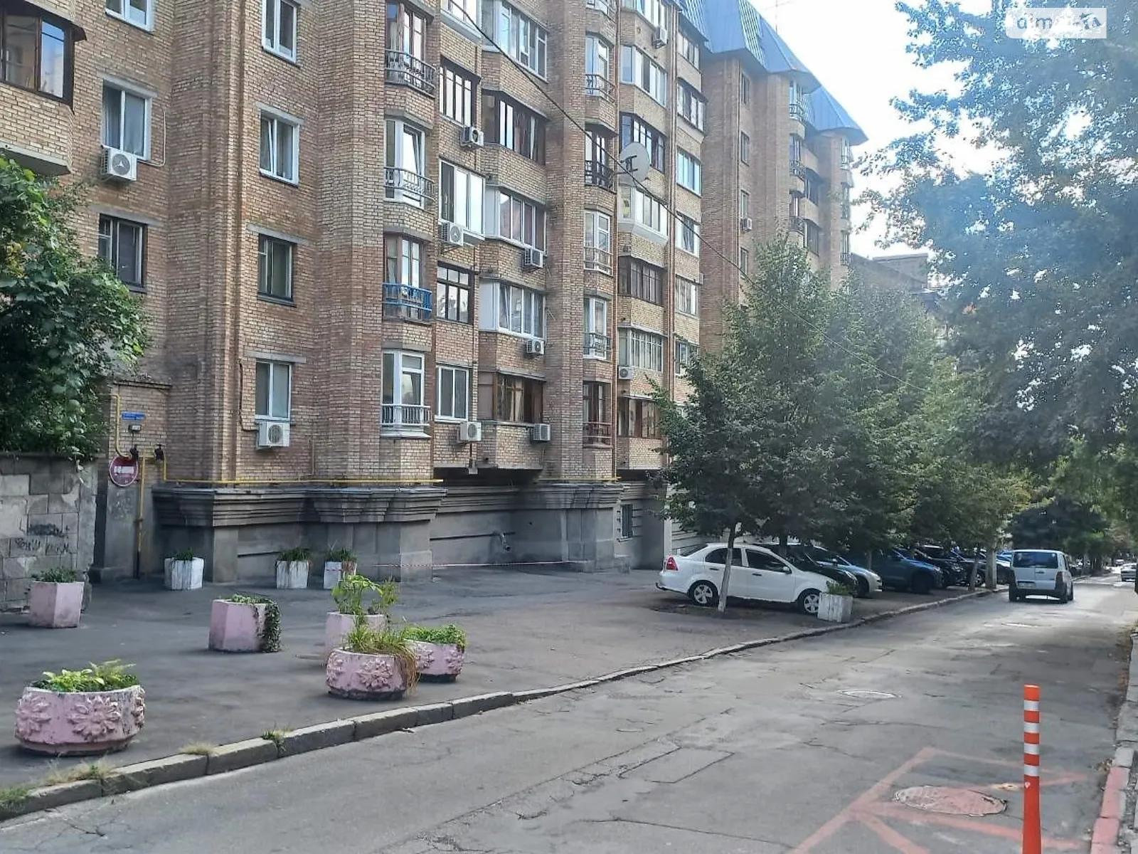 Продается 2-комнатная квартира 58.2 кв. м в Киеве, ул. Александра Конисского(Тургеневская), 64-68 - фото 1