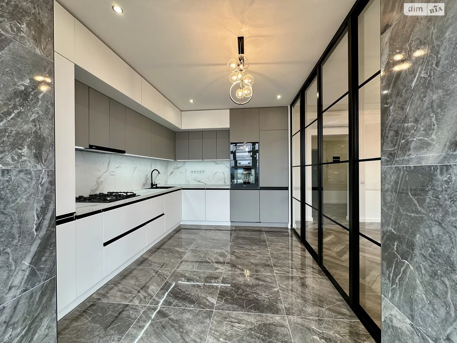 Продається 2-кімнатна квартира 68 кв. м у Івано-Франківську, цена: 107000 $ - фото 1