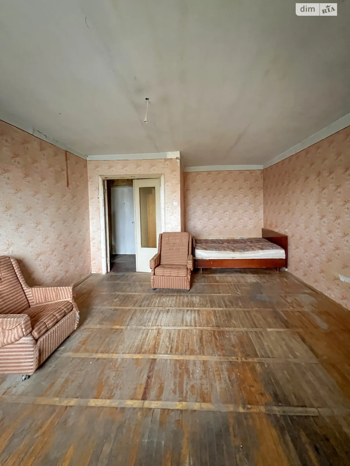 Продається 1-кімнатна квартира 38.6 кв. м у Нововолинську, мкр. 15-й - фото 1