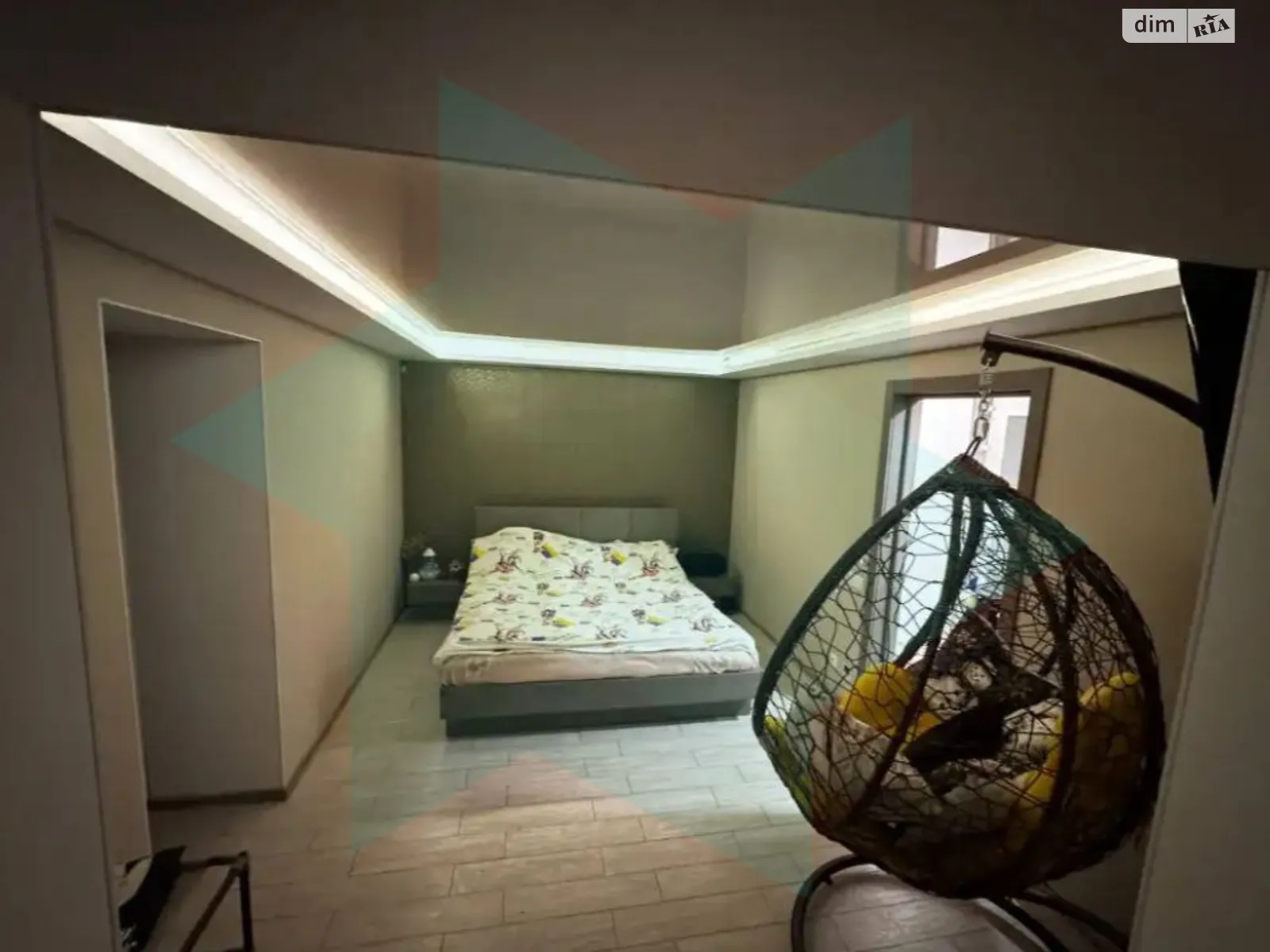 Продается 2-комнатная квартира 52 кв. м в Днепре, мас. Тополь-3, 8 - фото 1