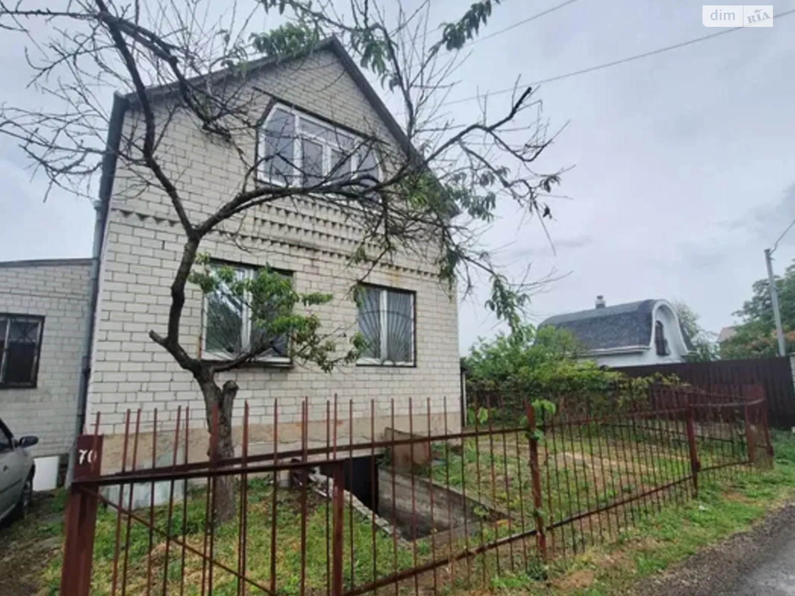 Продается дом на 2 этажа 174 кв. м с гаражом, цена: 32000 $ - фото 1