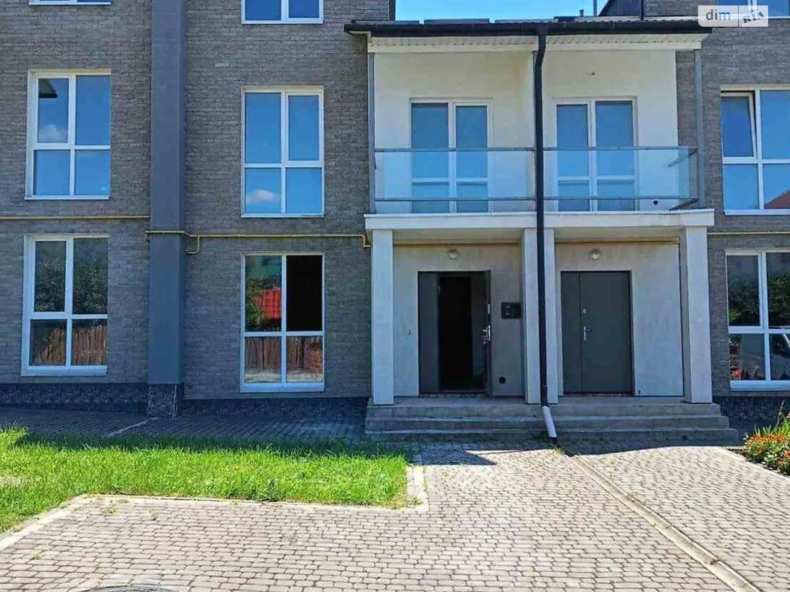Продается часть дома 88 кв. м с бассейном, цена: 69000 $ - фото 1