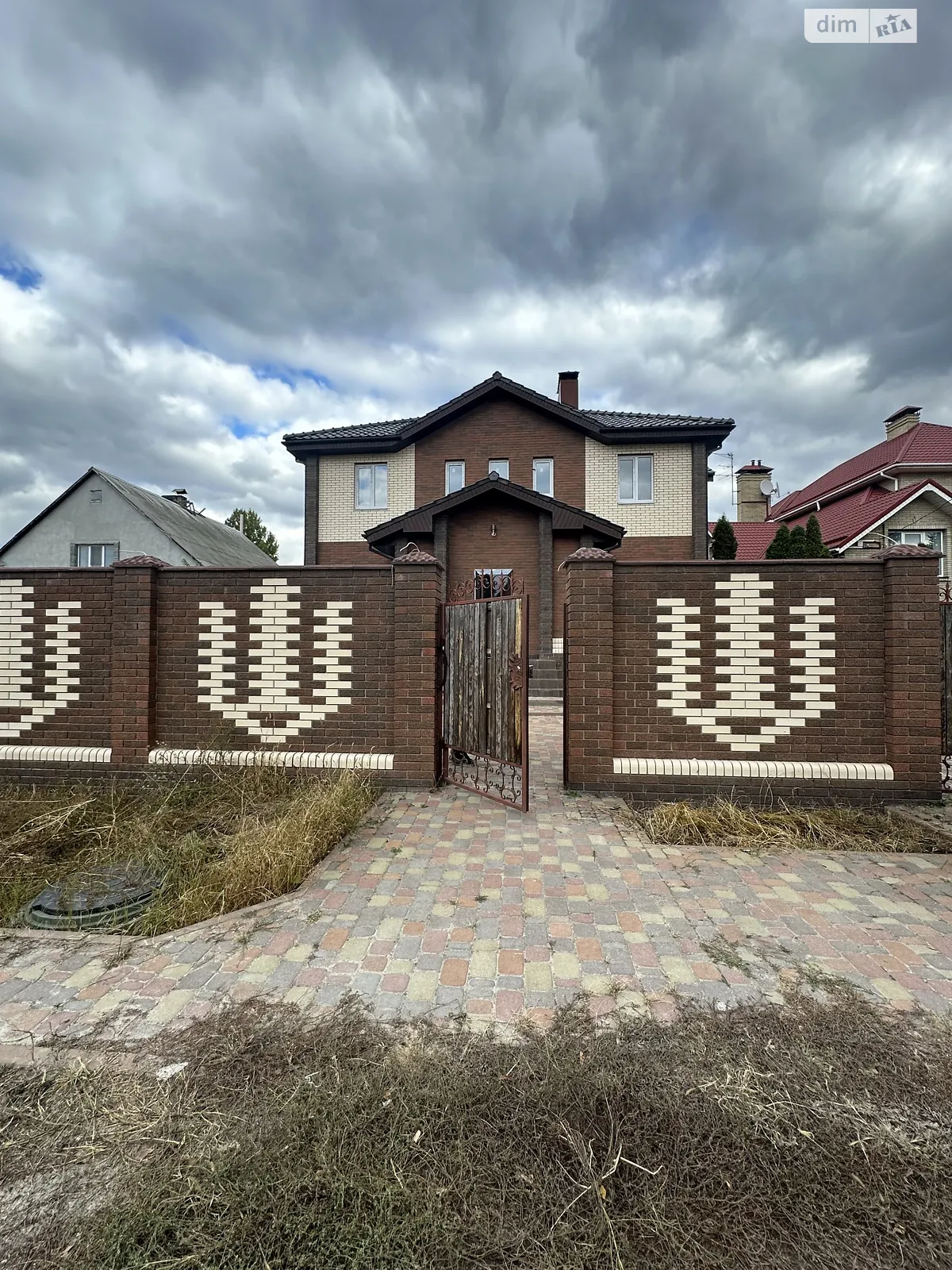 Сдается в аренду дом на 3 этажа 350 кв. м с балконом, цена: 60000 грн - фото 1
