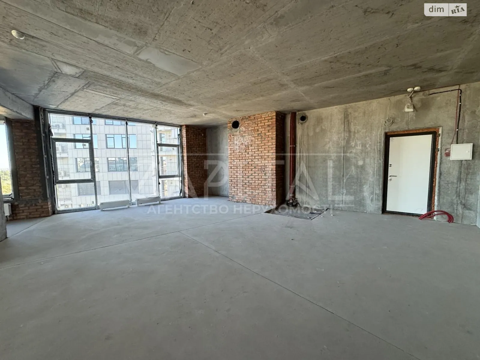 Продается 1-комнатная квартира 155.7 кв. м в Киеве, ул. Бусловская, 12 - фото 1