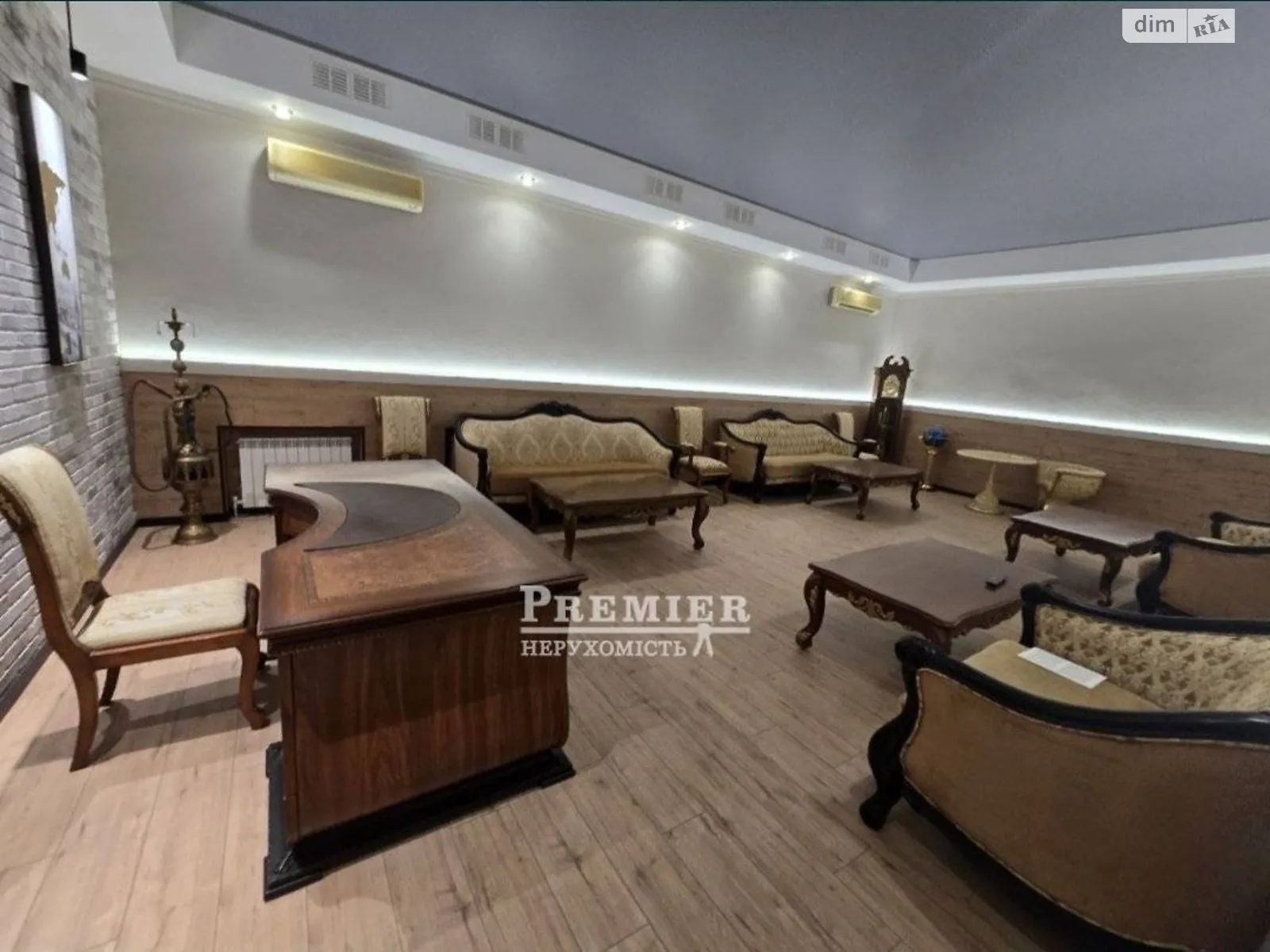 Продается объект сферы услуг 355 кв. м в 1-этажном здании, цена: 355000 $ - фото 1