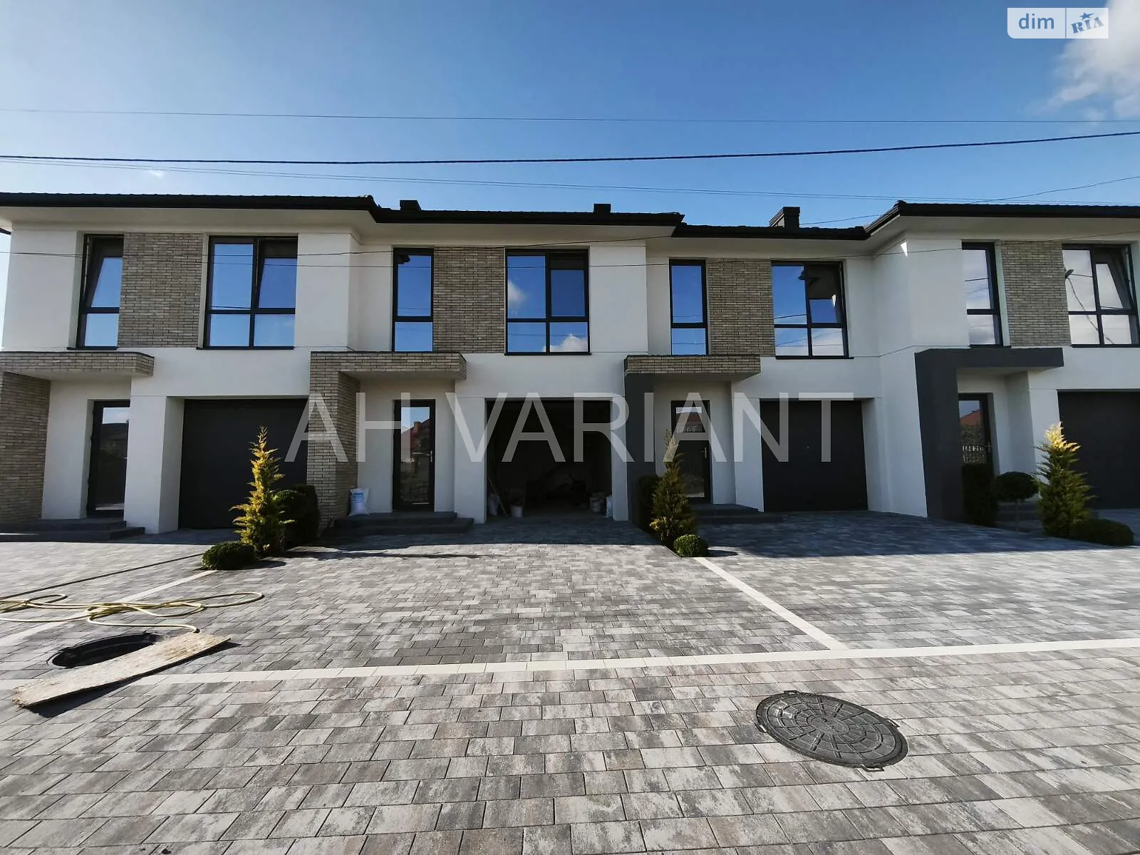 Продается дом на 2 этажа 120 кв. м с подвалом, цена: 125000 $ - фото 1