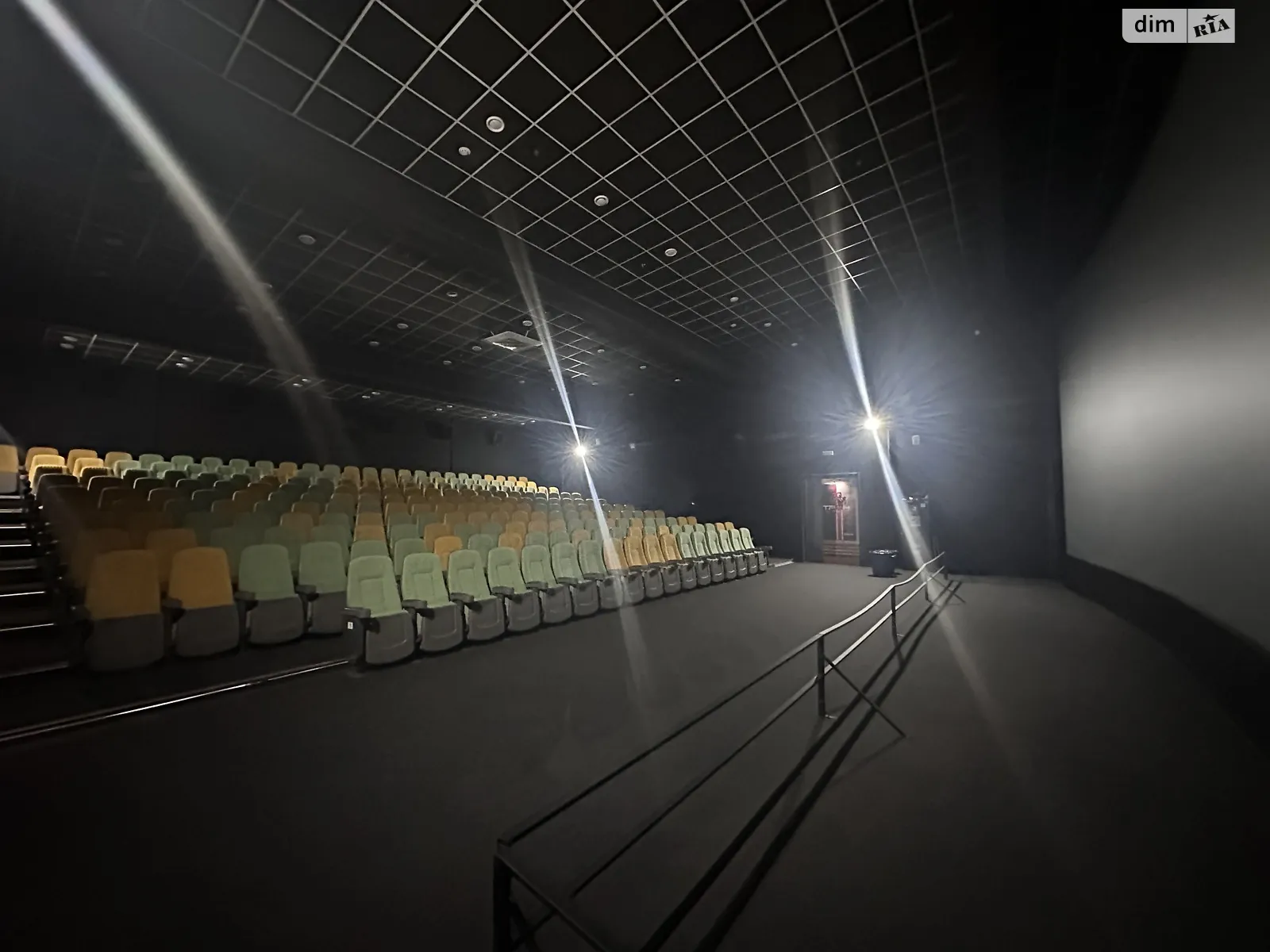 Сдается в аренду помещения свободного назначения 690 кв. м в 2-этажном здании, цена: 10000 $ - фото 1