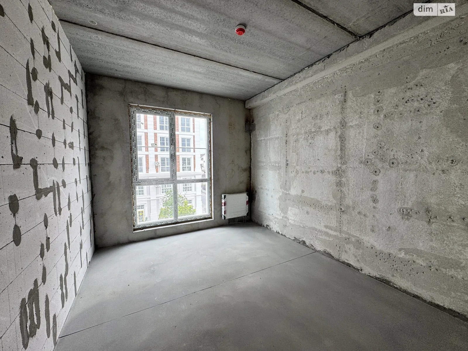 Продается 1-комнатная квартира 39 кв. м в Чайках, ул. Коцюбинского, 5 - фото 1