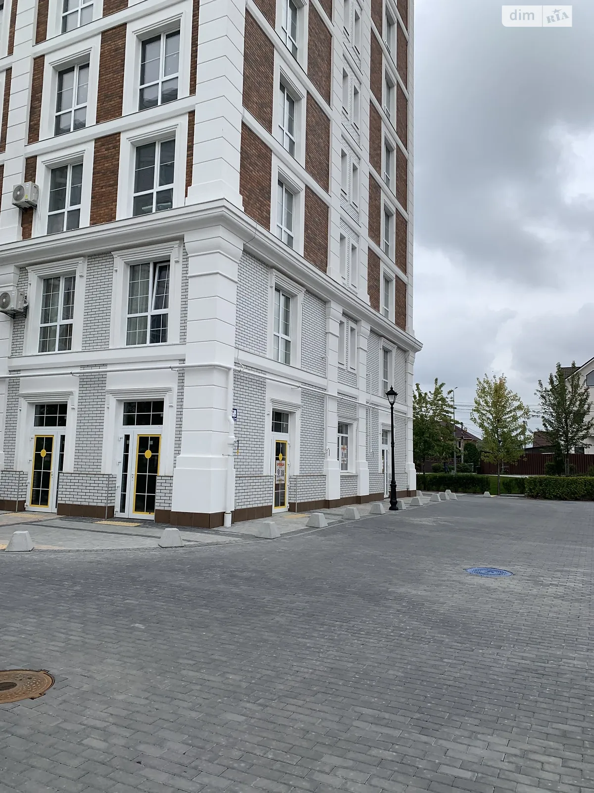 Продается 2-комнатная квартира 61 кв. м в Чайках, ул. Коцюбинского, 2 - фото 1