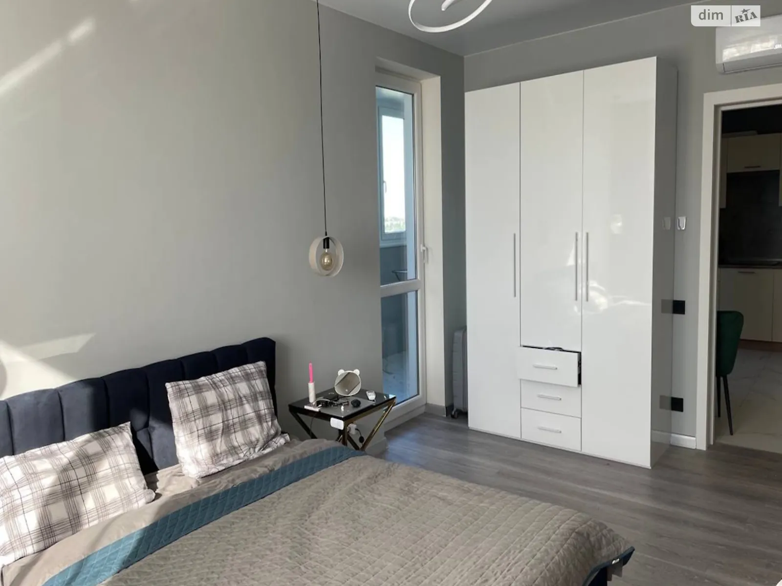 Продается 1-комнатная квартира 152 кв. м в Харькове, просп. Героев Харькова(Московский), 193А - фото 1