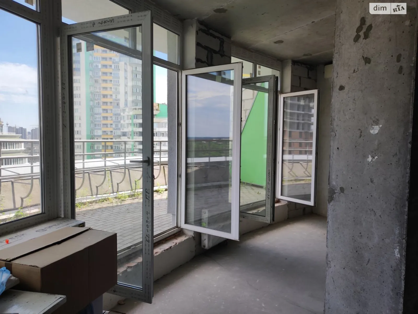 Продается 4-комнатная квартира 142.8 кв. м в Киеве, ул. Вышгородская, 45 - фото 1