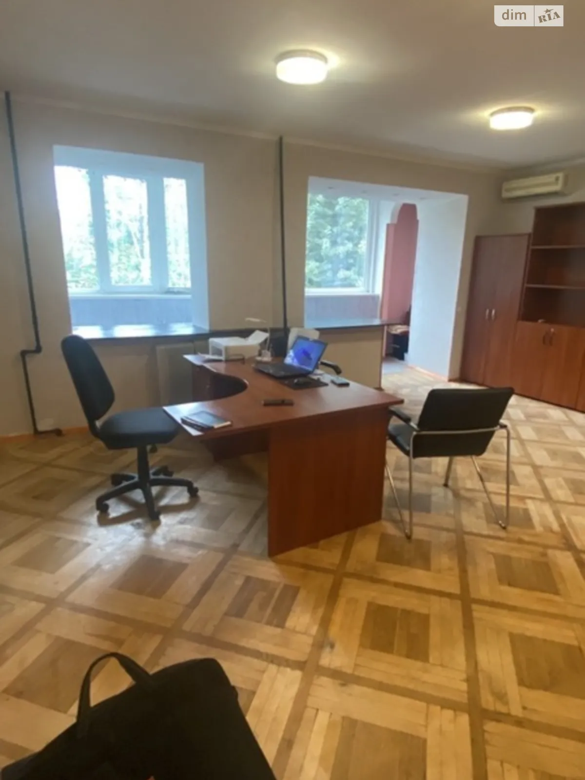 Сдается в аренду офис 70 кв. м в бизнес-центре, цена: 14000 грн - фото 1