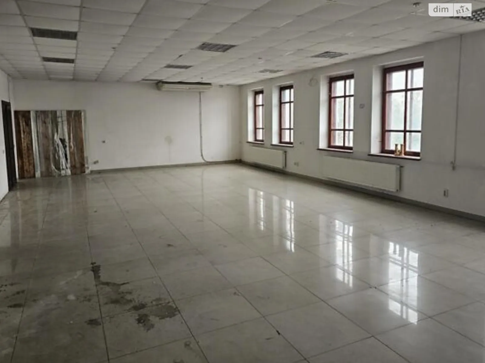 Сдается в аренду помещения свободного назначения 233 кв. м в 2-этажном здании, цена: 46600 грн - фото 1