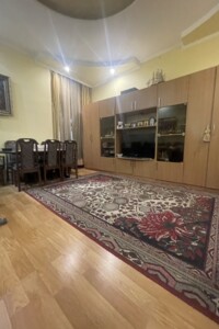 Продаж квартири, Чернівці, р‑н. Першотравневий, Челюскінців вулиця, буд. 10