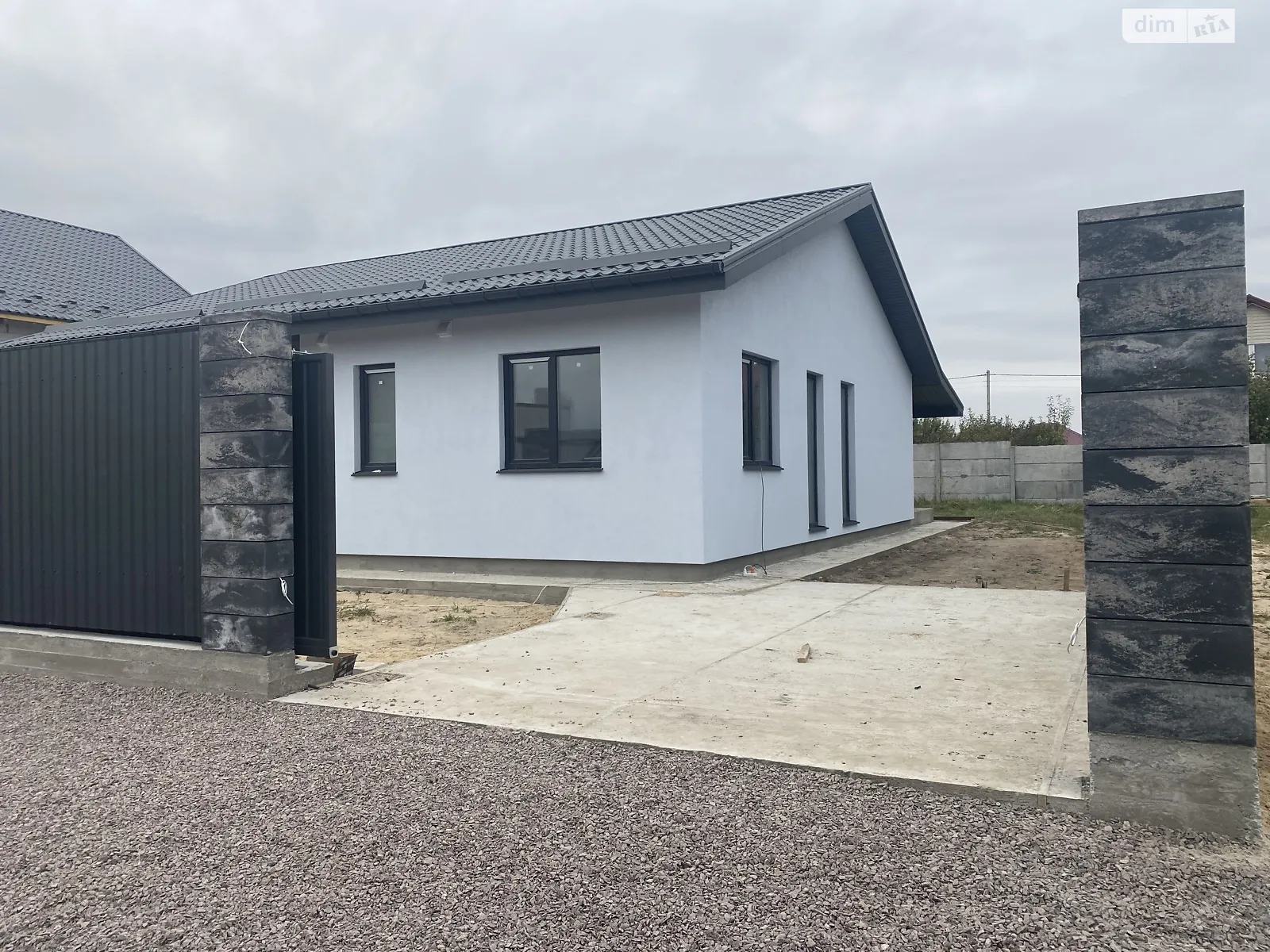 Продается одноэтажный дом 105 кв. м с подвалом, цена: 80000 $ - фото 1