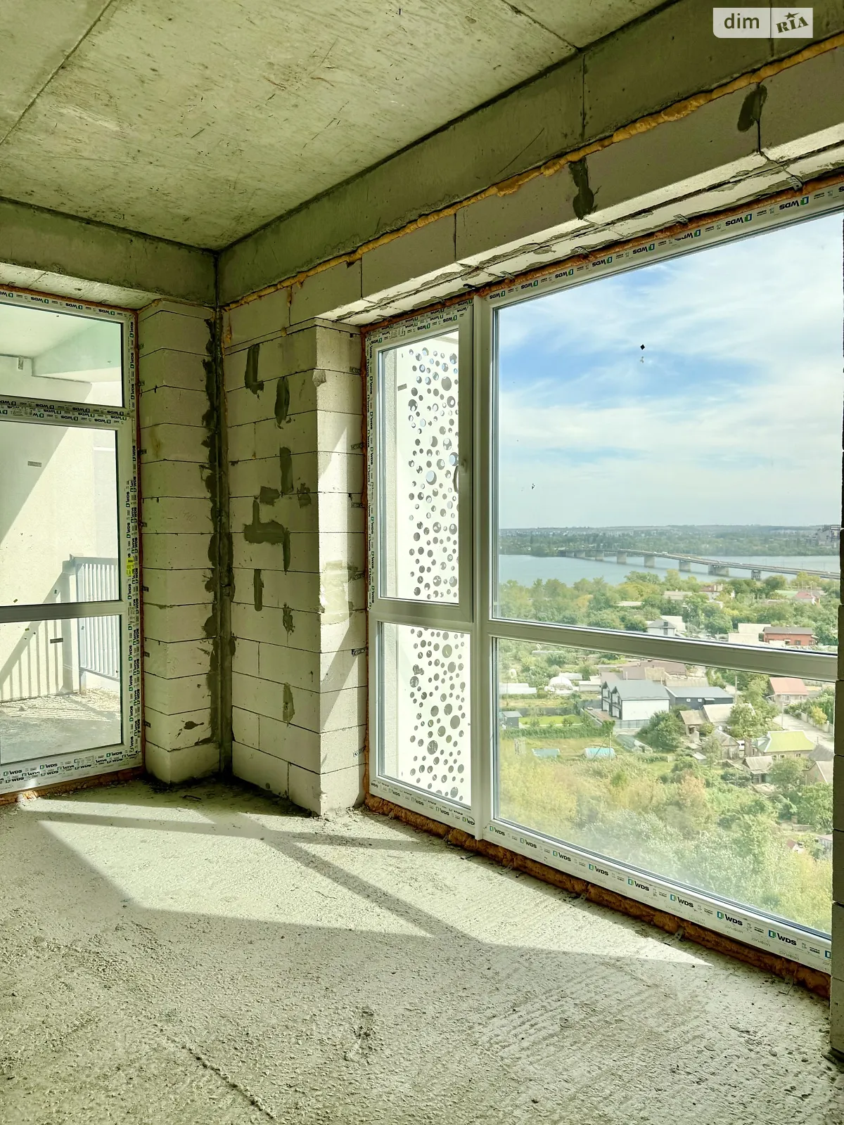 Продается 3-комнатная квартира 67 кв. м в Днепре, пер. Добровольцев, 3 - фото 1