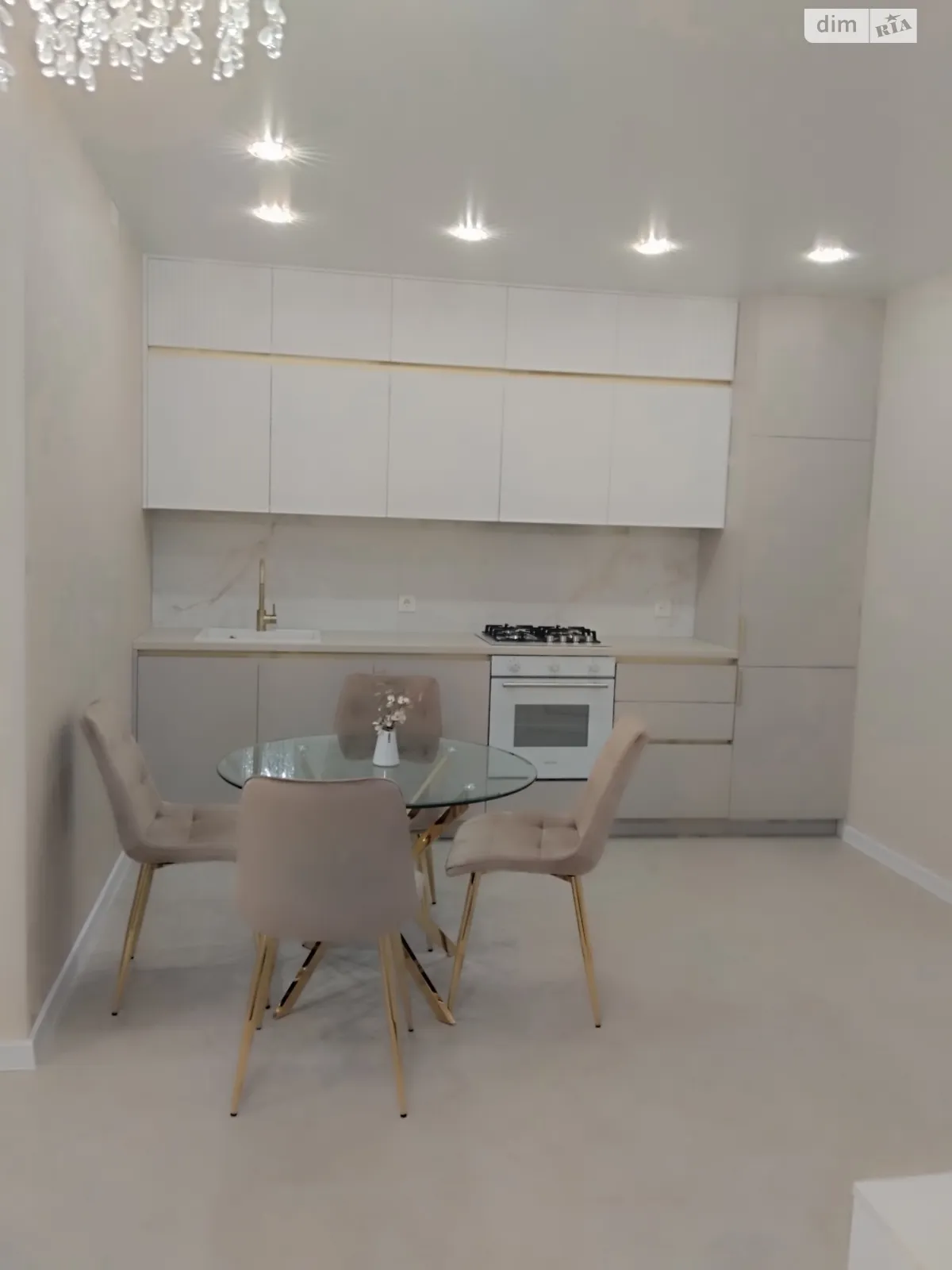 2-кімнатна квартира 57 кв. м у Тернополі, вул. Київська, 9Д - фото 1