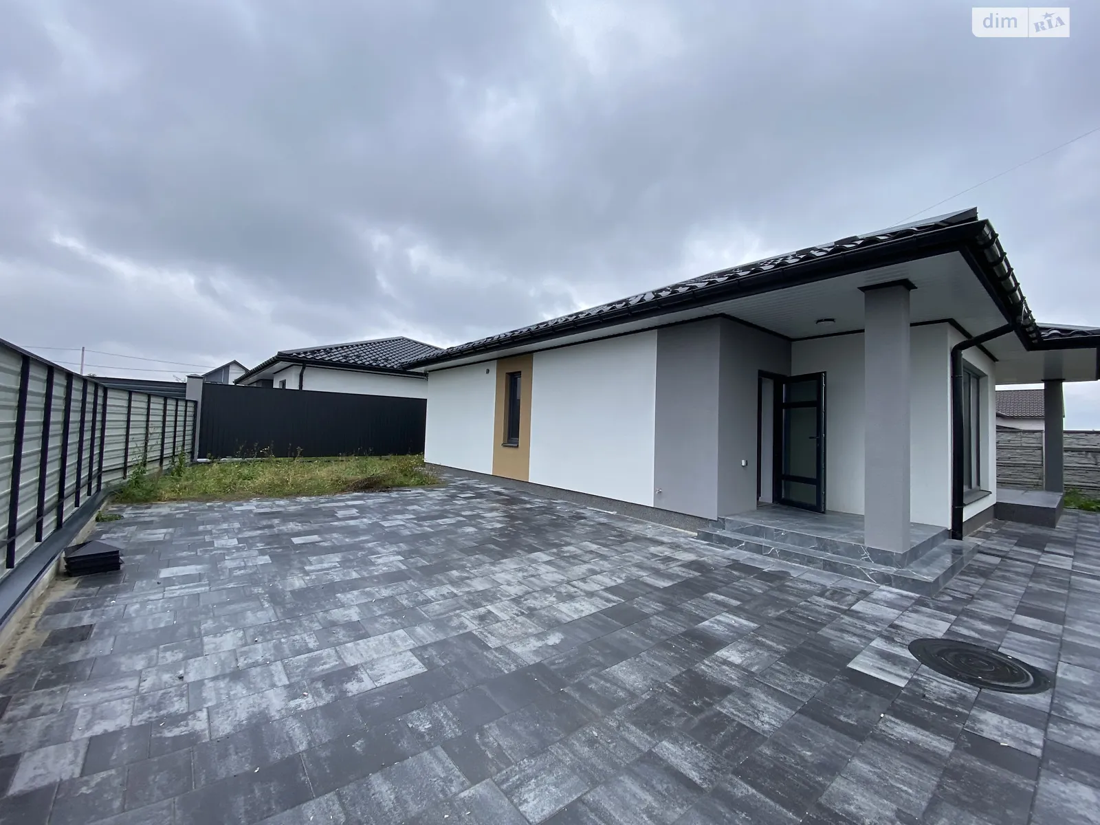 Продается одноэтажный дом 100 кв. м с беседкой, цена: 145000 $ - фото 1