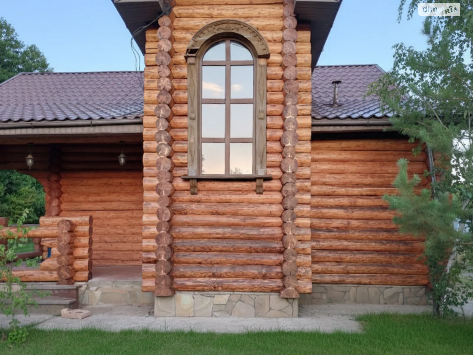 Сдается в аренду дом на 2 этажа 140 кв. м с подвалом, цена: 800 $ - фото 1