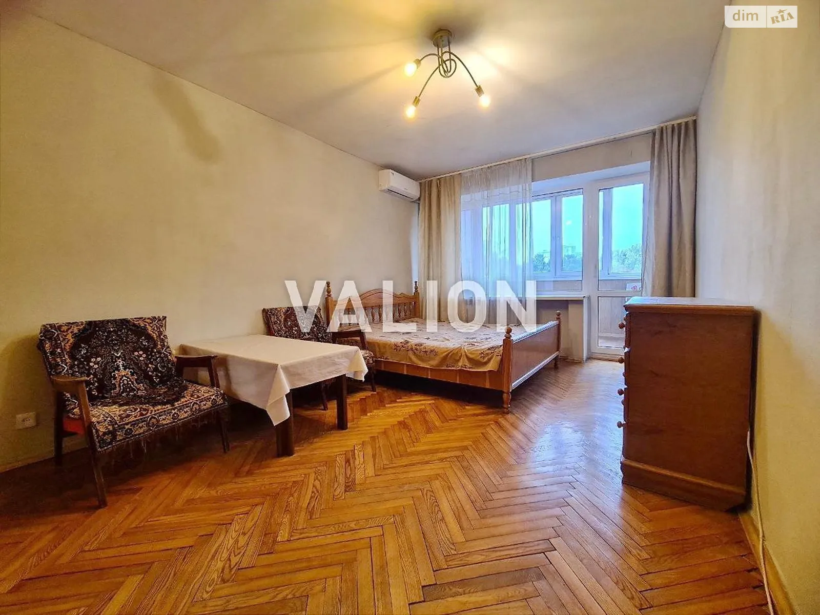Продается 1-комнатная квартира 35.5 кв. м в Киеве, ул. Вячеслава Черновола(Косиора), 33/30 - фото 1