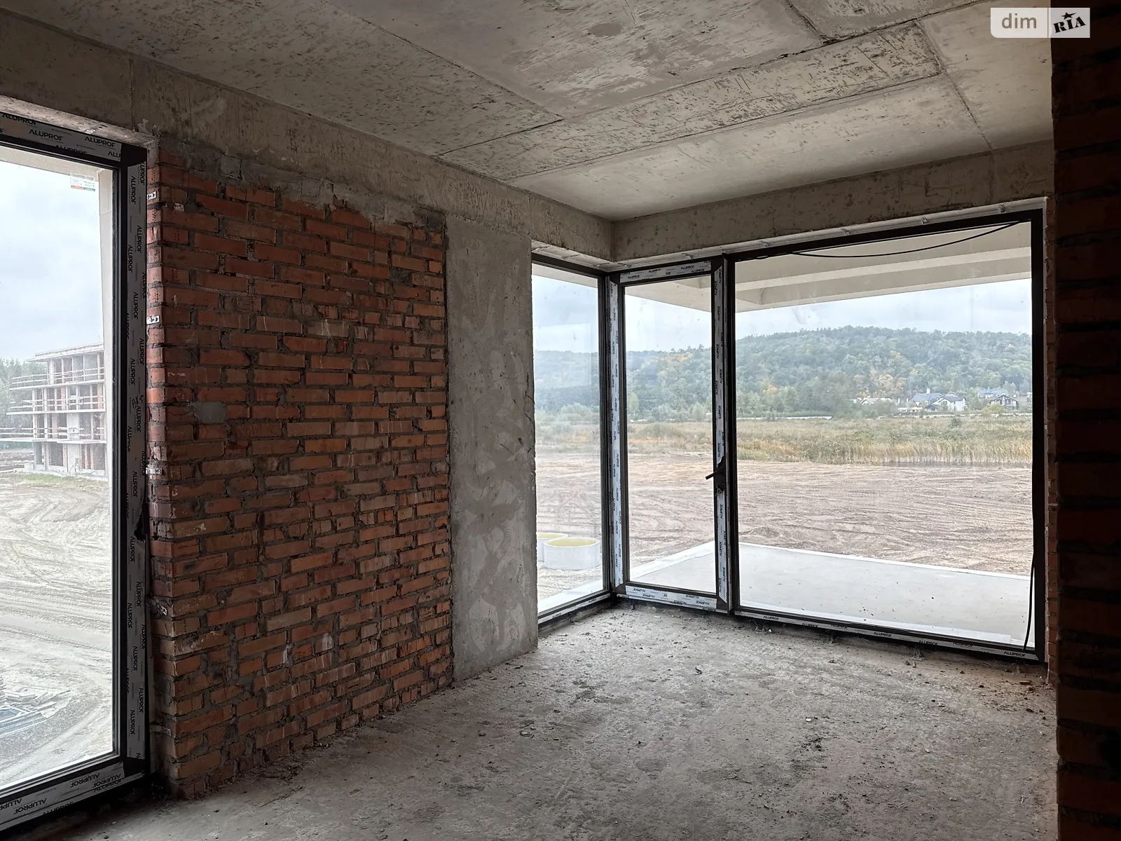 Продається 2-кімнатна квартира 72.57 кв. м у Підгірцях, вул. Паркова, 19 - фото 1