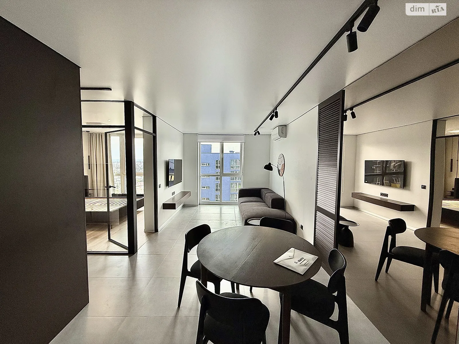 Продается 1-комнатная квартира 47 кв. м в Львове, ул. Рудненская - фото 1