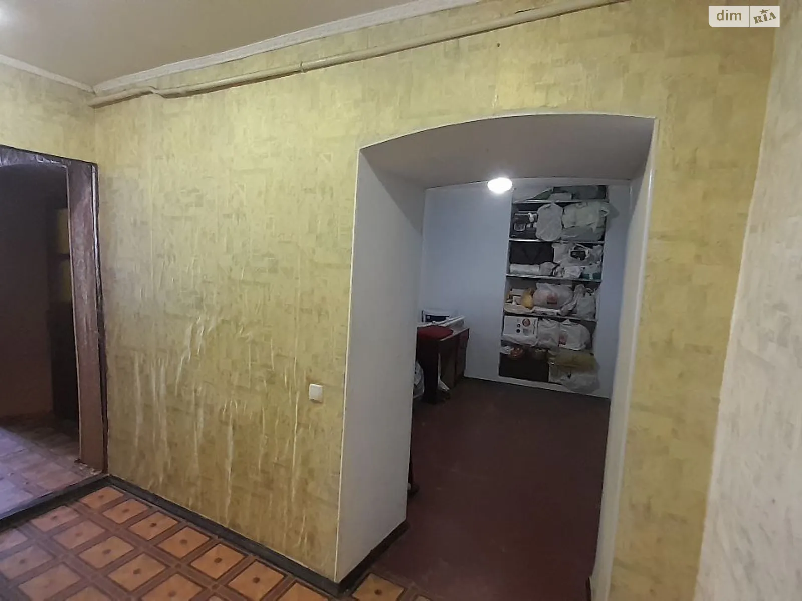 Продается офис 25.4 кв. м в бизнес-центре, цена: 16000 $ - фото 1