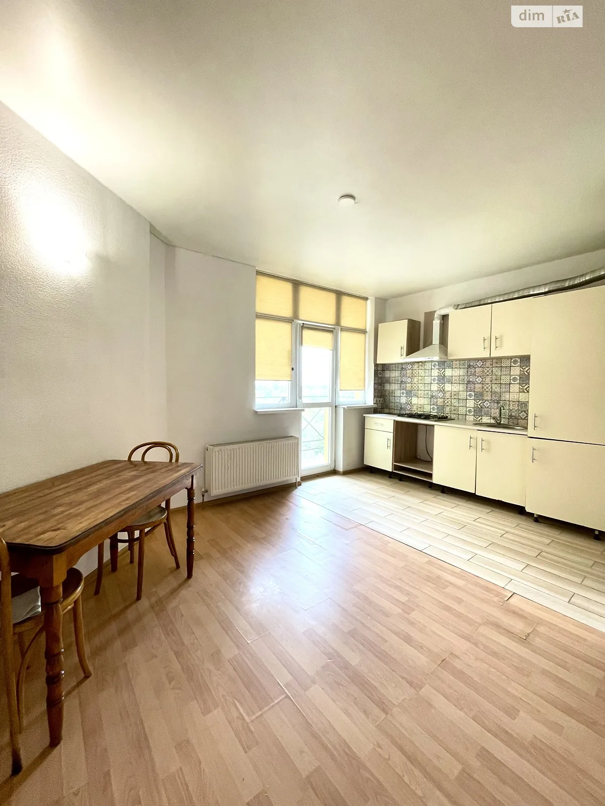 Продается 1-комнатная квартира 46 кв. м в Вышгороде, ул. Борисо-Глебская(Ватутина), 111 - фото 1